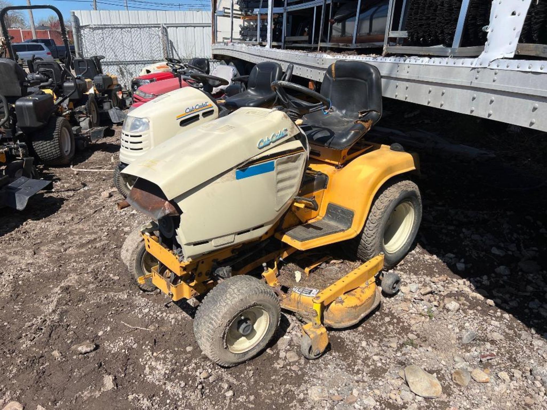 Cub Cadet Riding Lawn Mower - Image 2 of 3