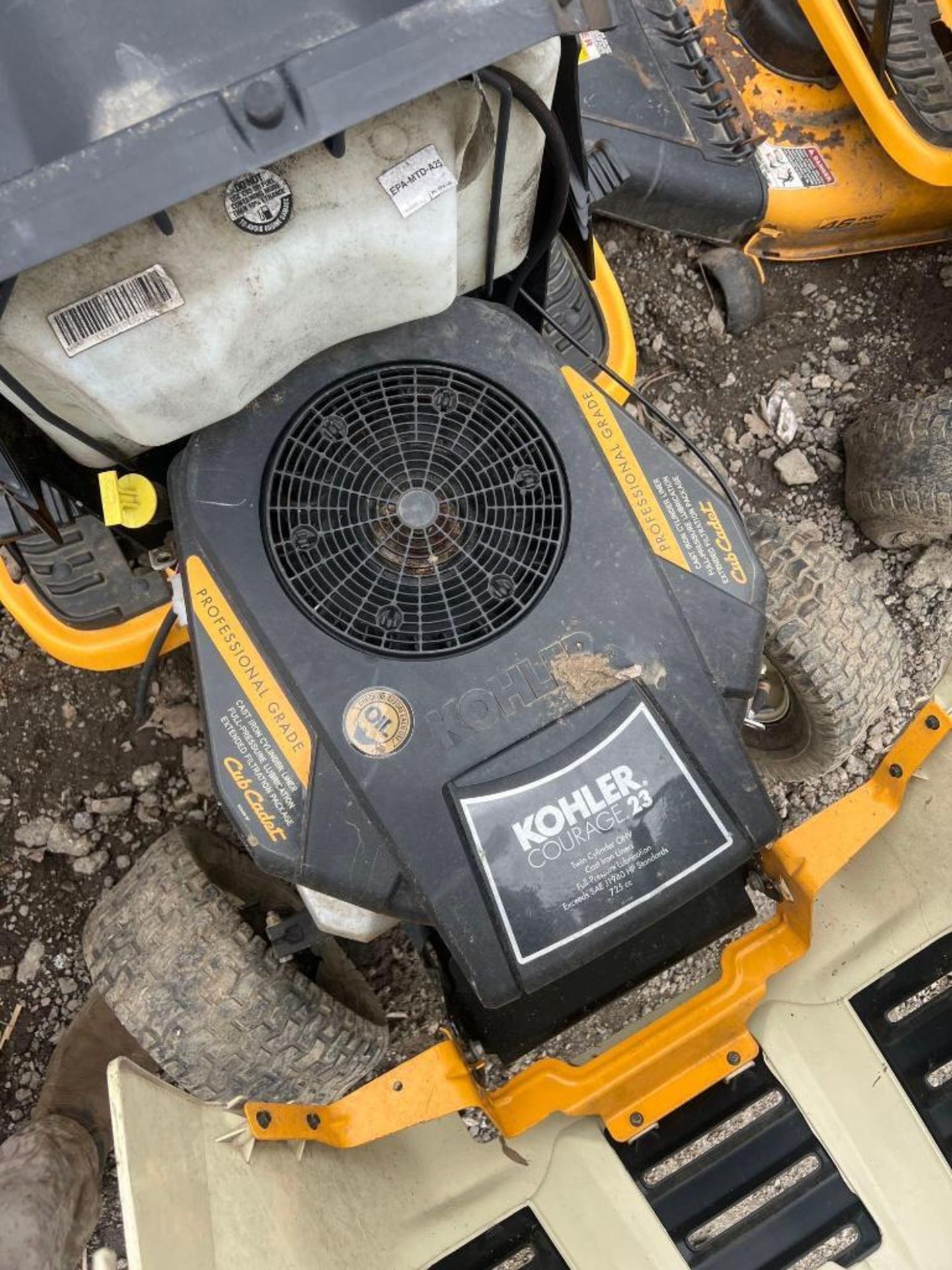 Cub Cadet LTX 1046 - Image 4 of 4