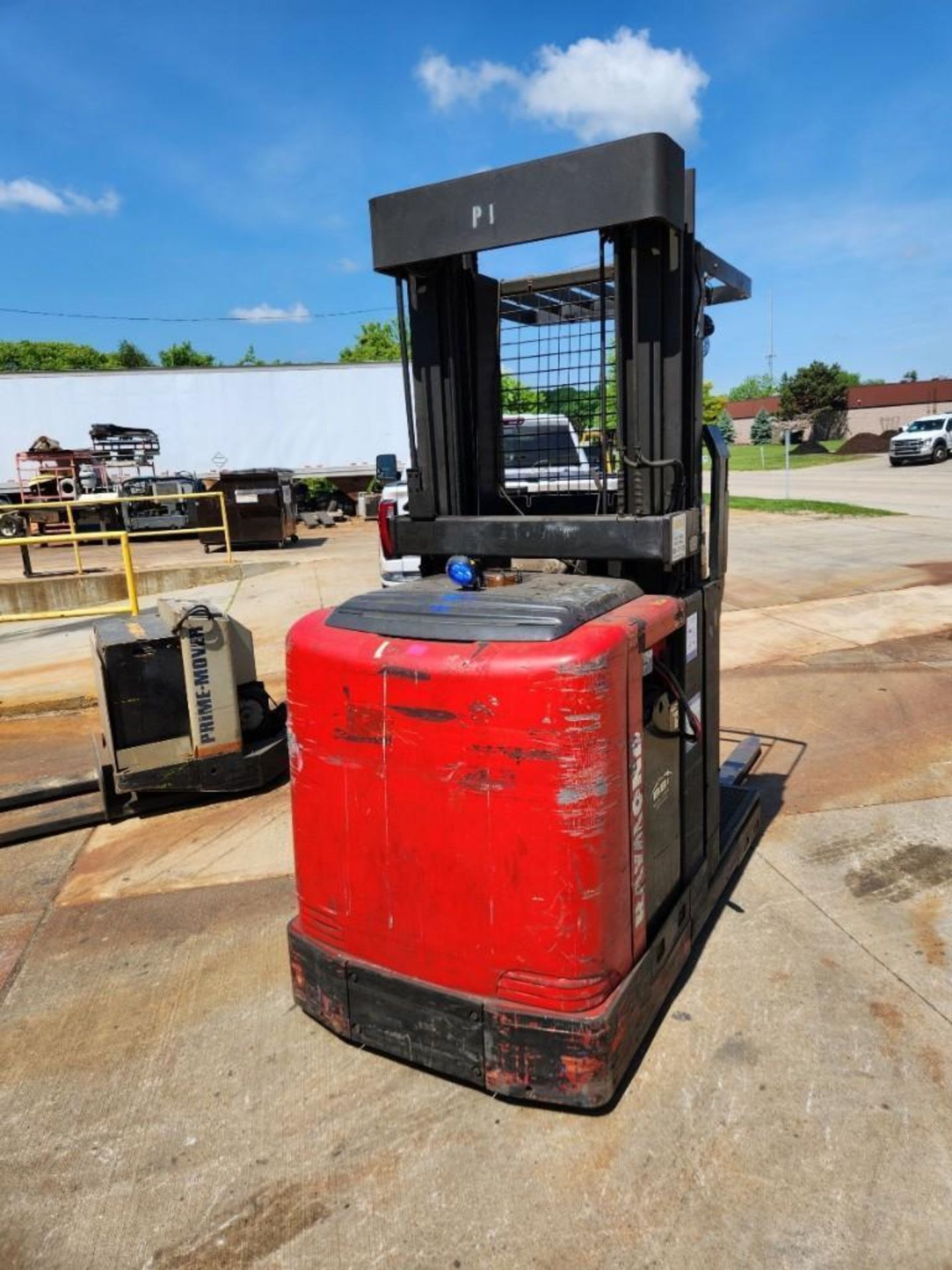 Raymond EASI-OPC 30 TT Order Picker (located off-site, please read description) - Image 3 of 6