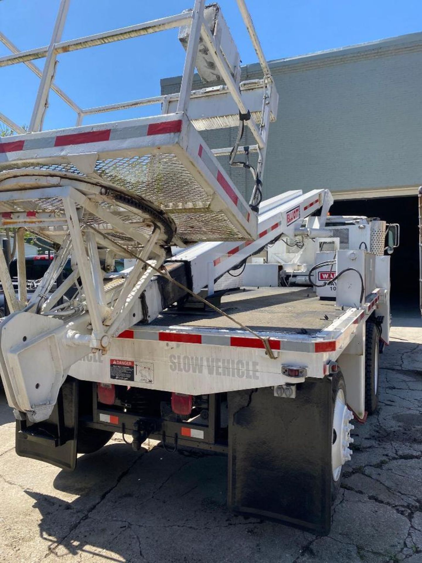 1994 Ford LN7000 60ft Bucket Truck (located offsite-please read full description) - Image 14 of 26