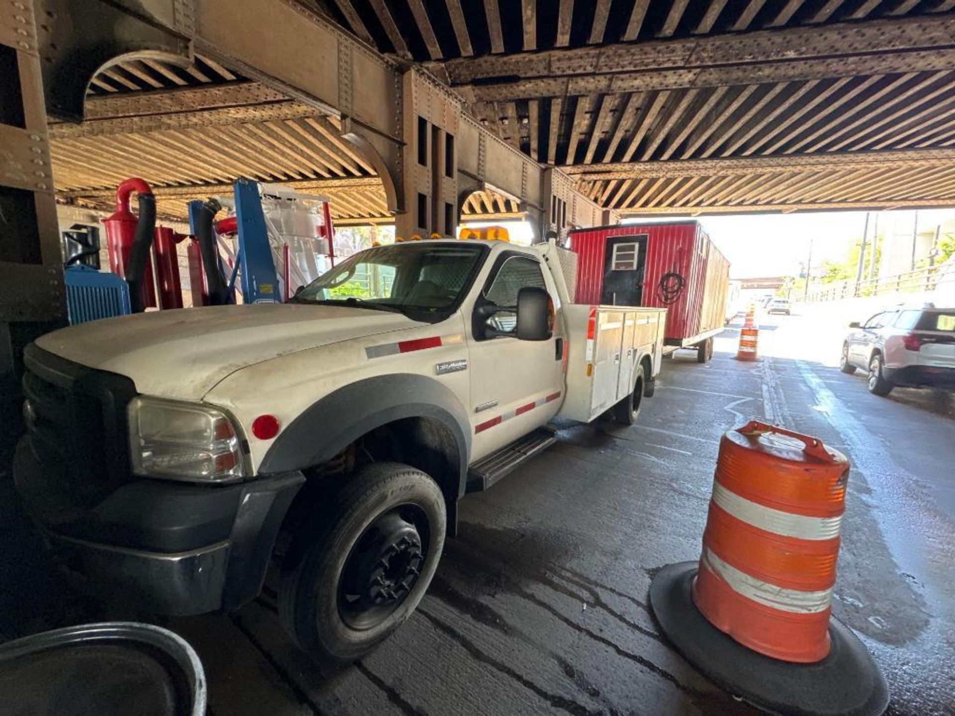 2006 Ford F-450 Diesel Service Truck (located offsite-please read full description)