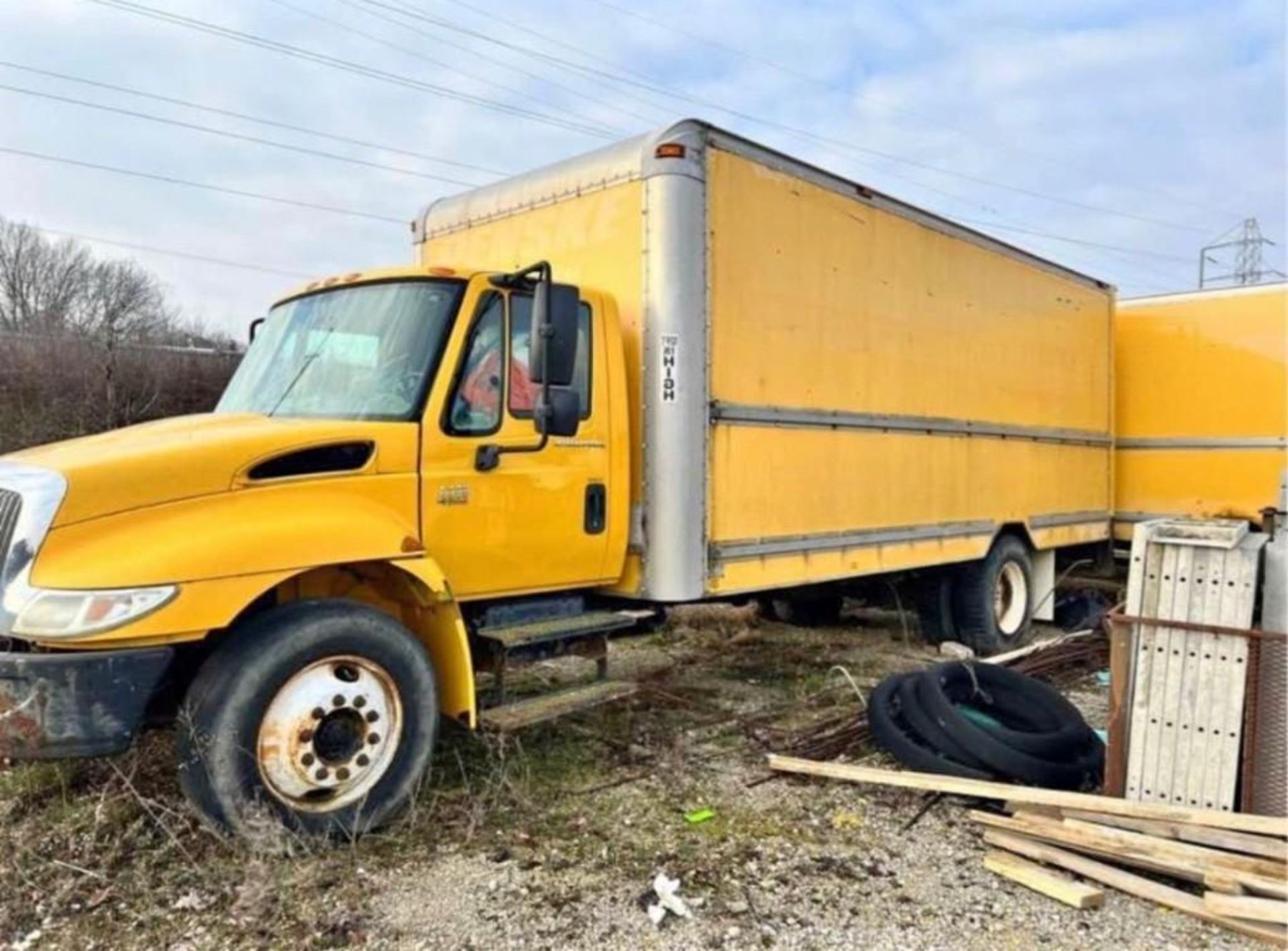 2007 International 4300 Truck (for parts) (located off-site, please read description)