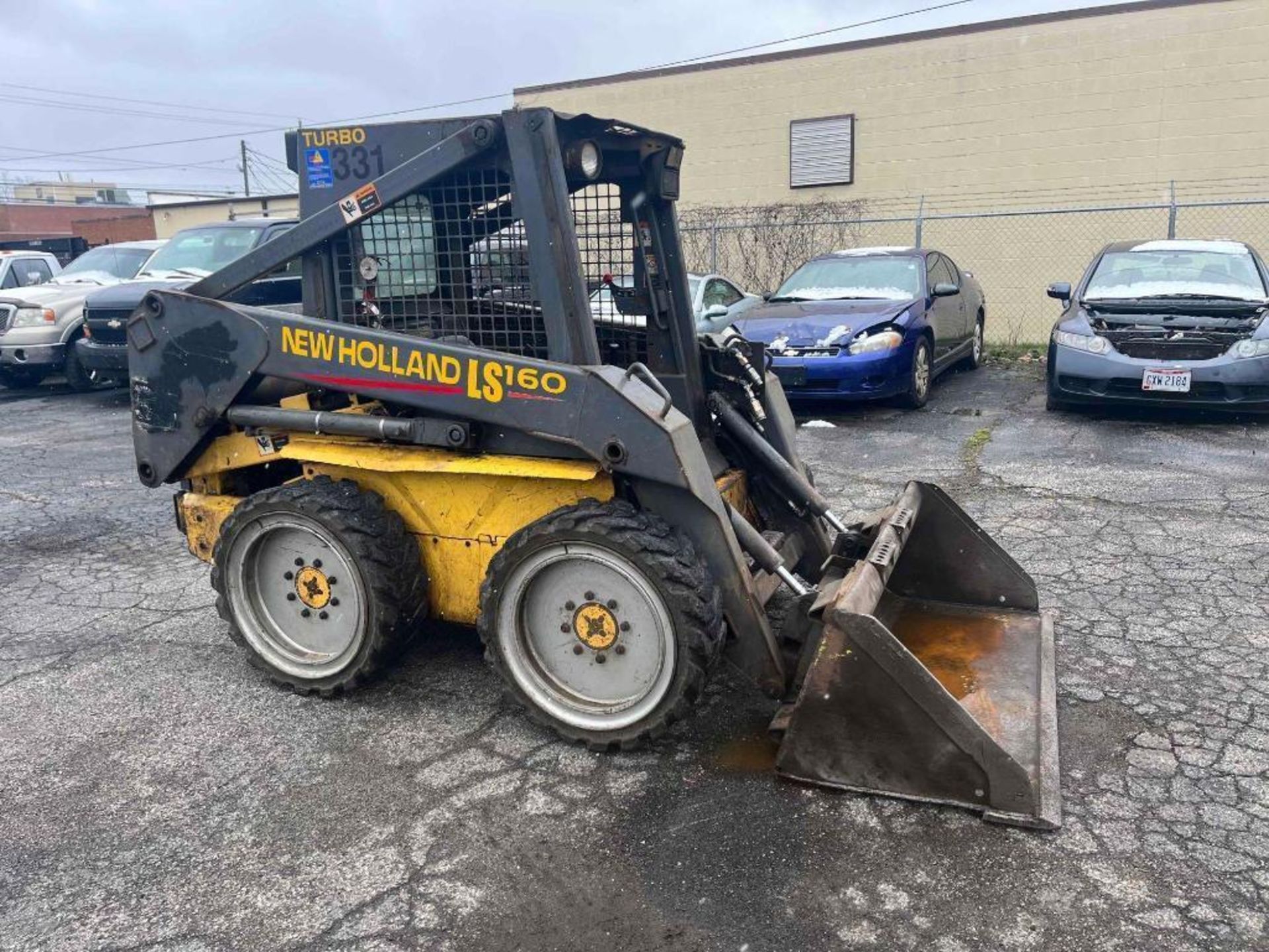 New Holland LS160 Skidloader (located off-site, please read description) - Image 10 of 13