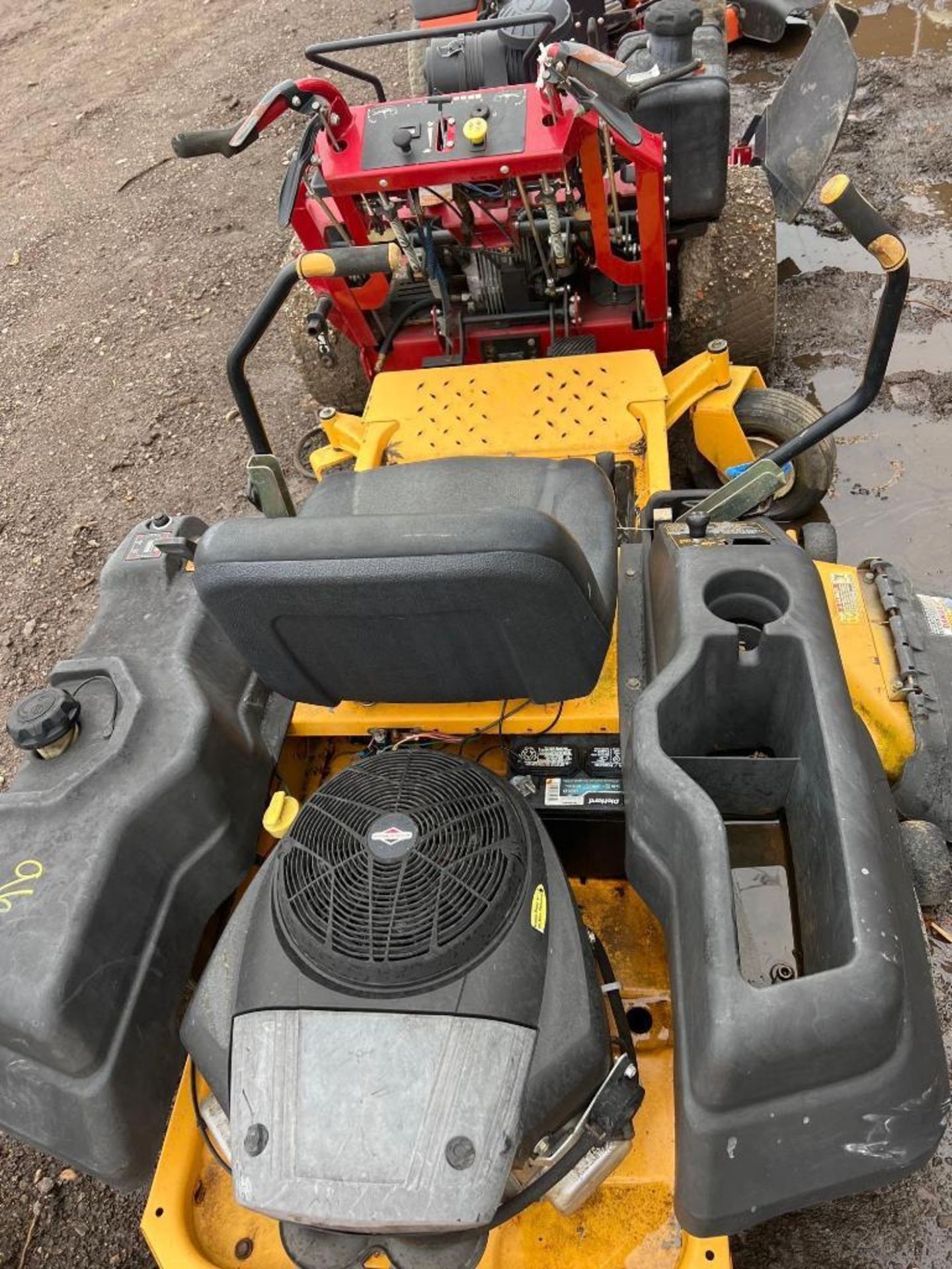 Cub Cadet Riding Lawn-Mower - Image 6 of 6