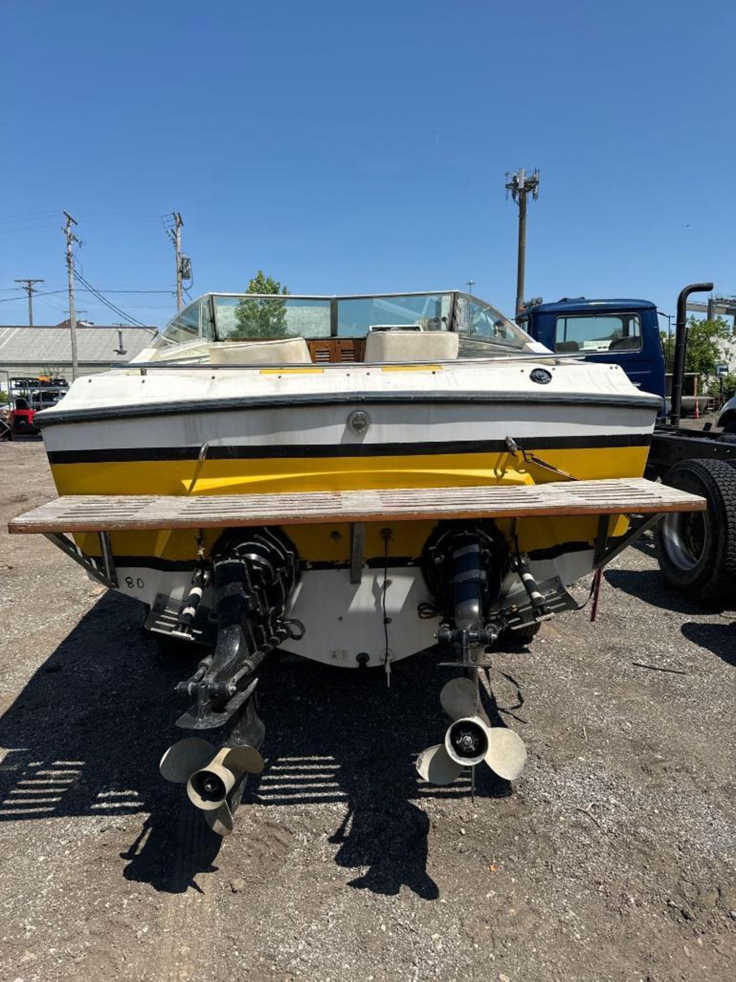 1979 Thunderbird 23ft Formula Liquid Thunder Speed Boat w/ Trailer - Image 7 of 18