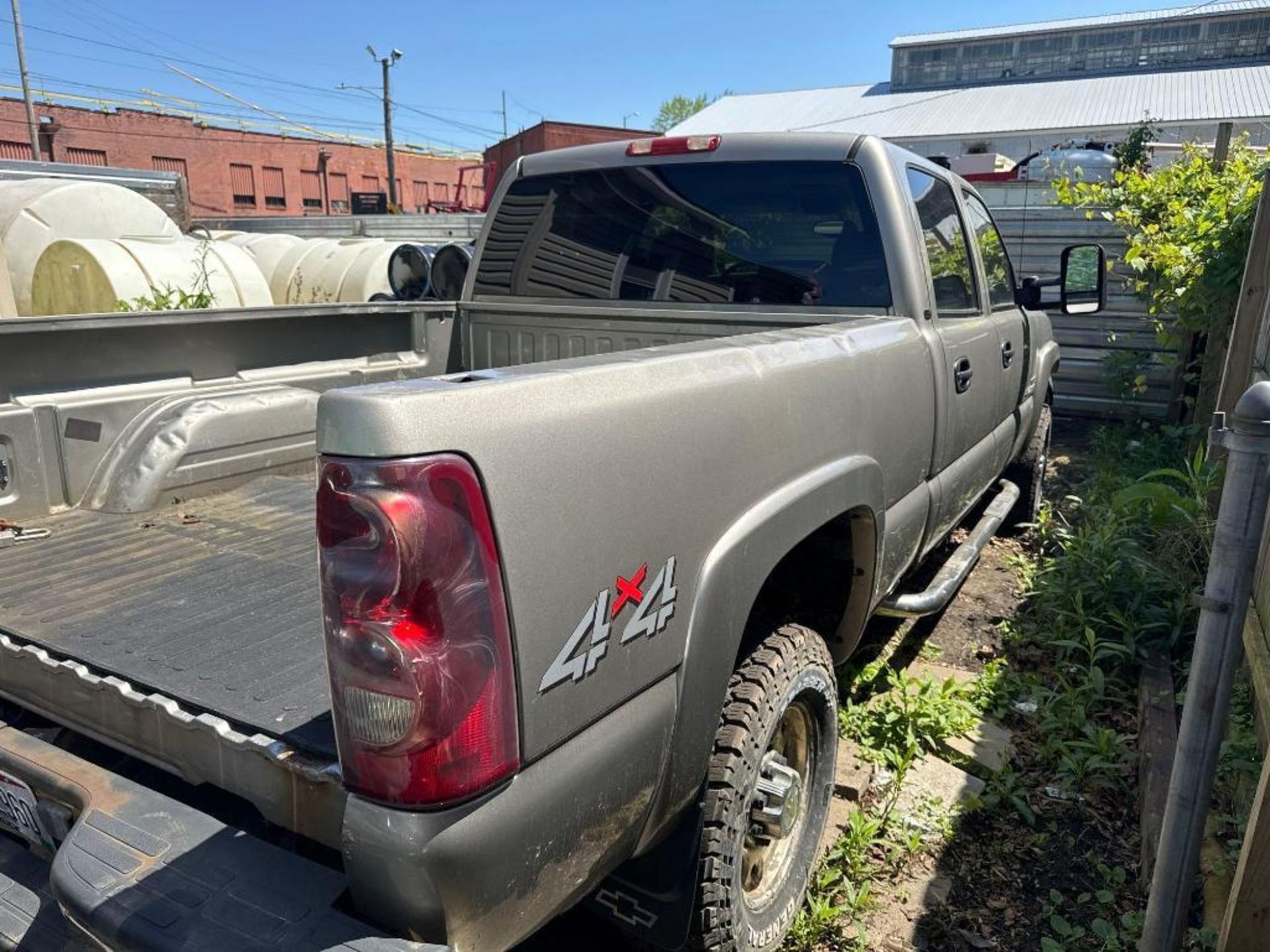 2003 Chevrolet Silverado Duramax Diesel 4x4 Pickup Truck (located offsite-please read full - Image 7 of 10