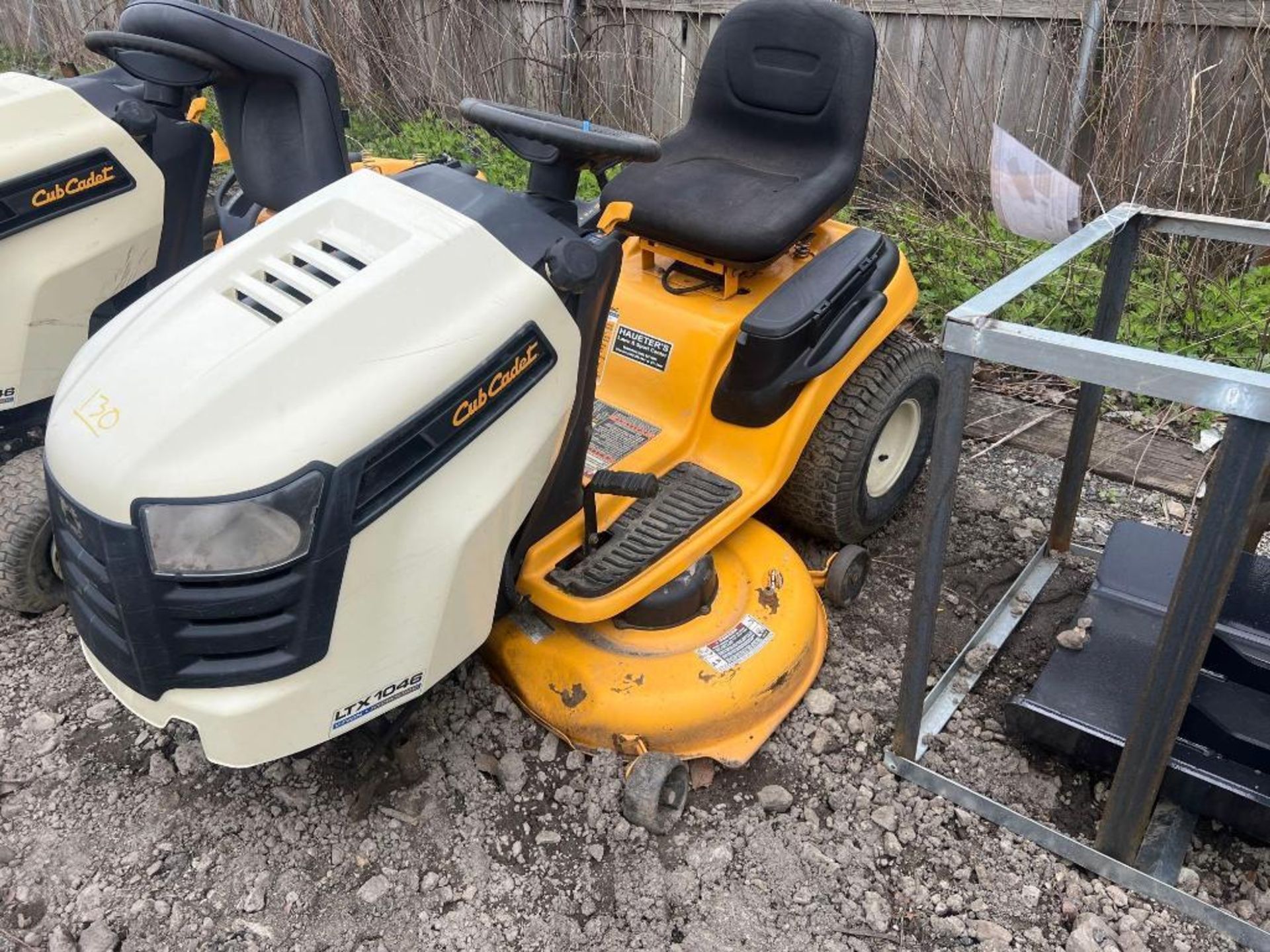 Cub Cadet LTX 1046