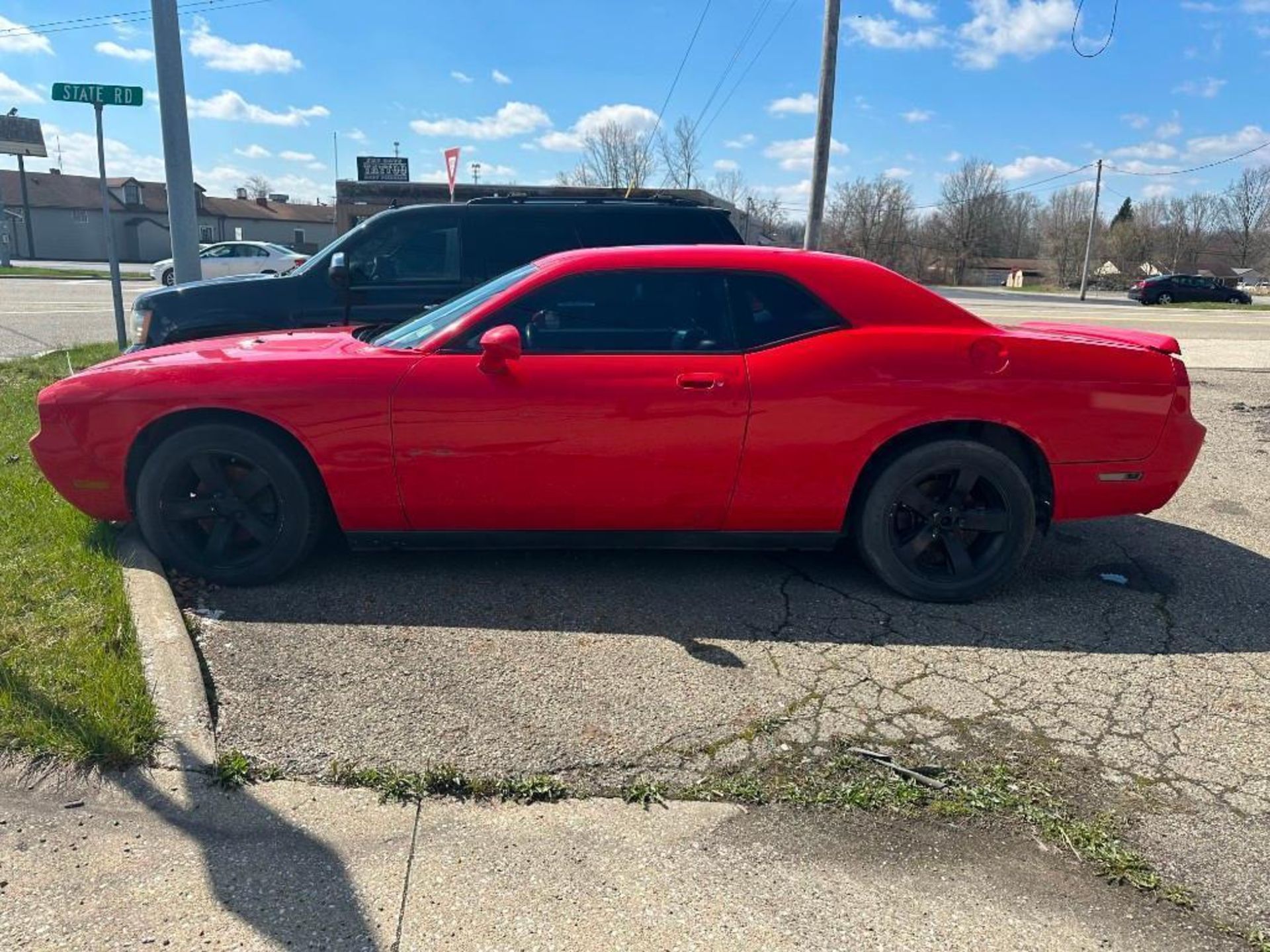 2009 Dodge Challenger Passenger Car (located off-site, please read description) - Image 3 of 10