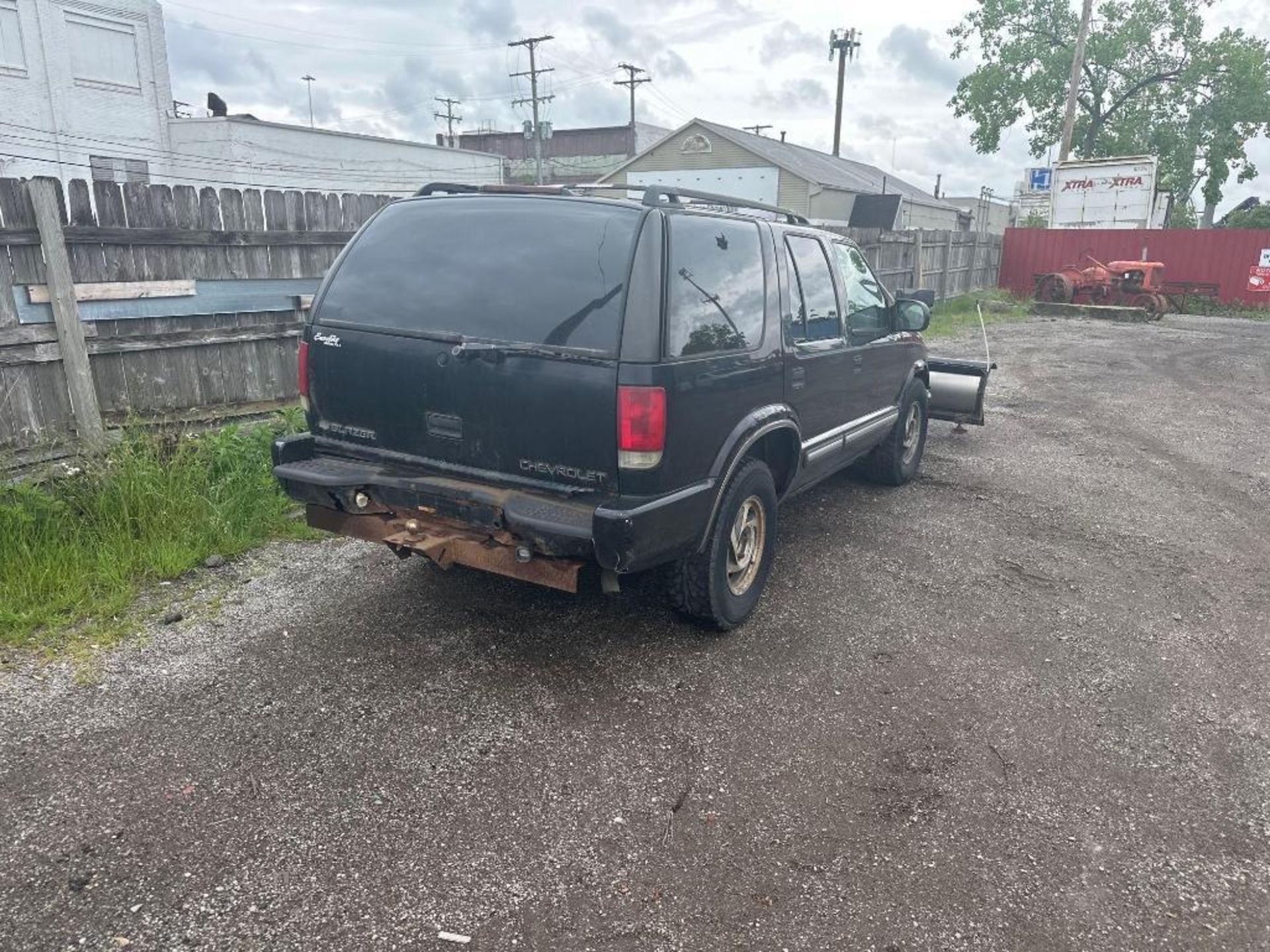 2000 Chevrolet Blazer with Plow - Image 3 of 6