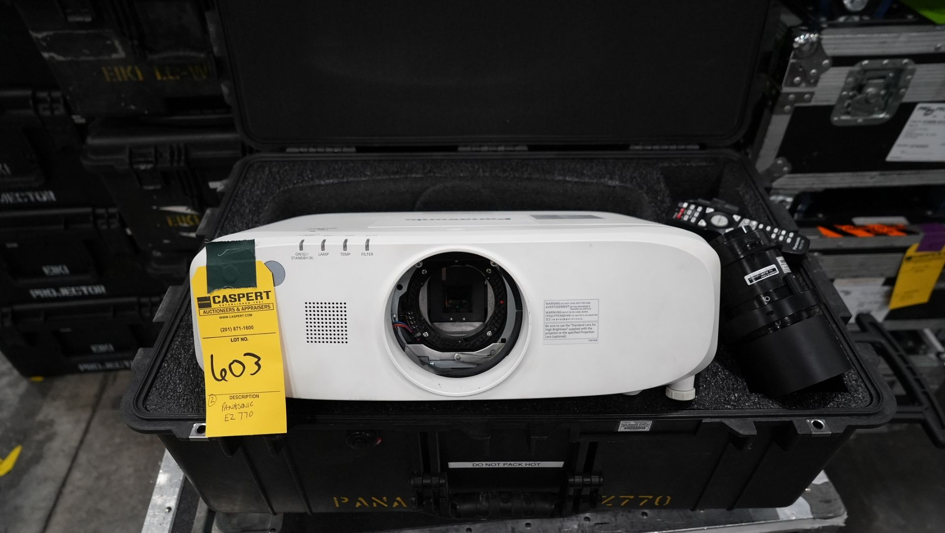 PROJECTOR 6.5K PANA PT-EZ770 W/ LENS PANA ZOOM 1.70-2.80:1 ET-ELS20