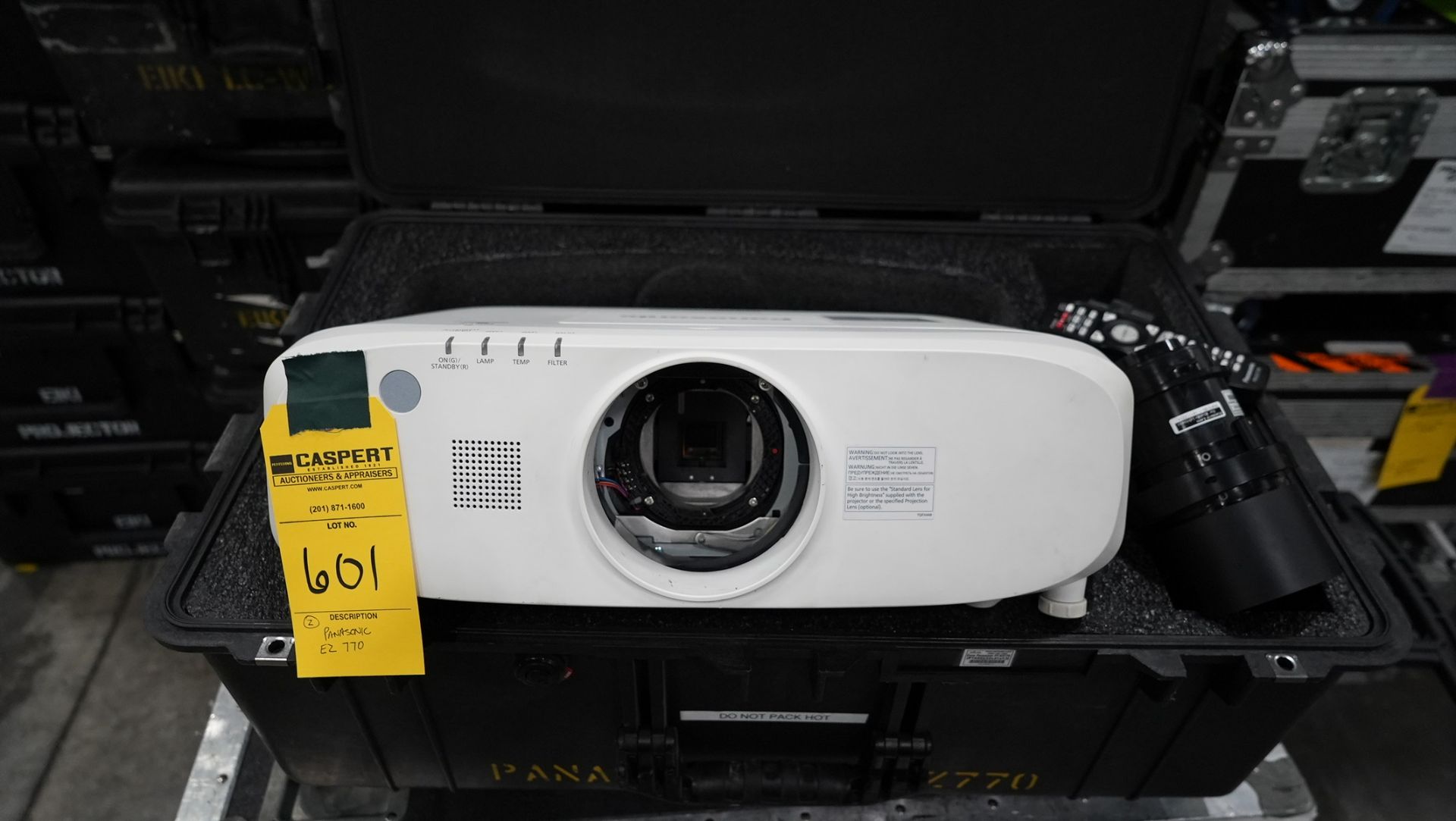 PROJECTOR 6.5K PANA PT-EZ770 W/ LENS PANA ZOOM 1.70-2.80:1 ET-ELS20