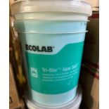 (5) - 5 Gallon Pails EcoLab #6112081 Fabric Softener and Neutralizer