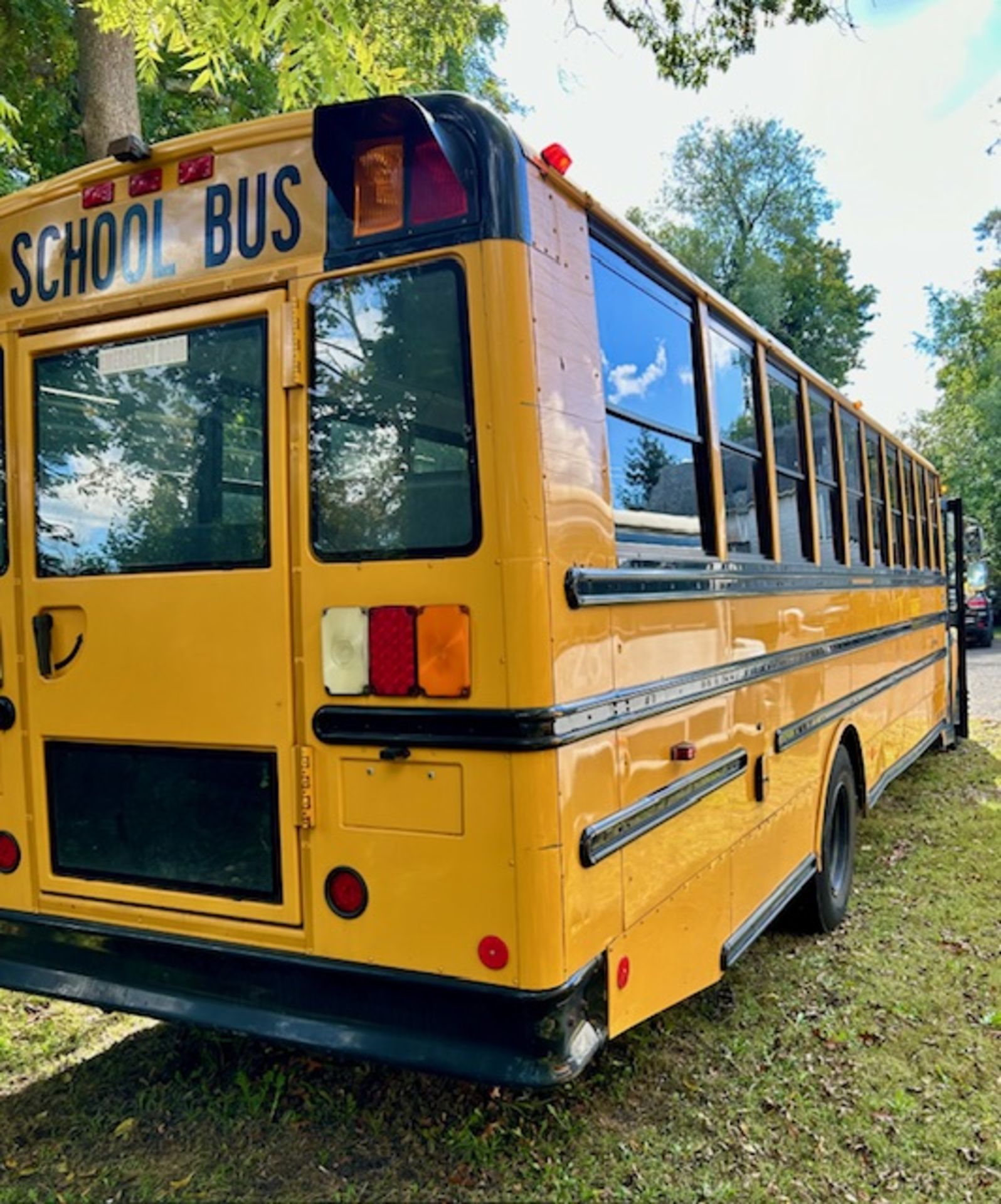 2018 Thomas 54 Seat School Bus - Image 4 of 15