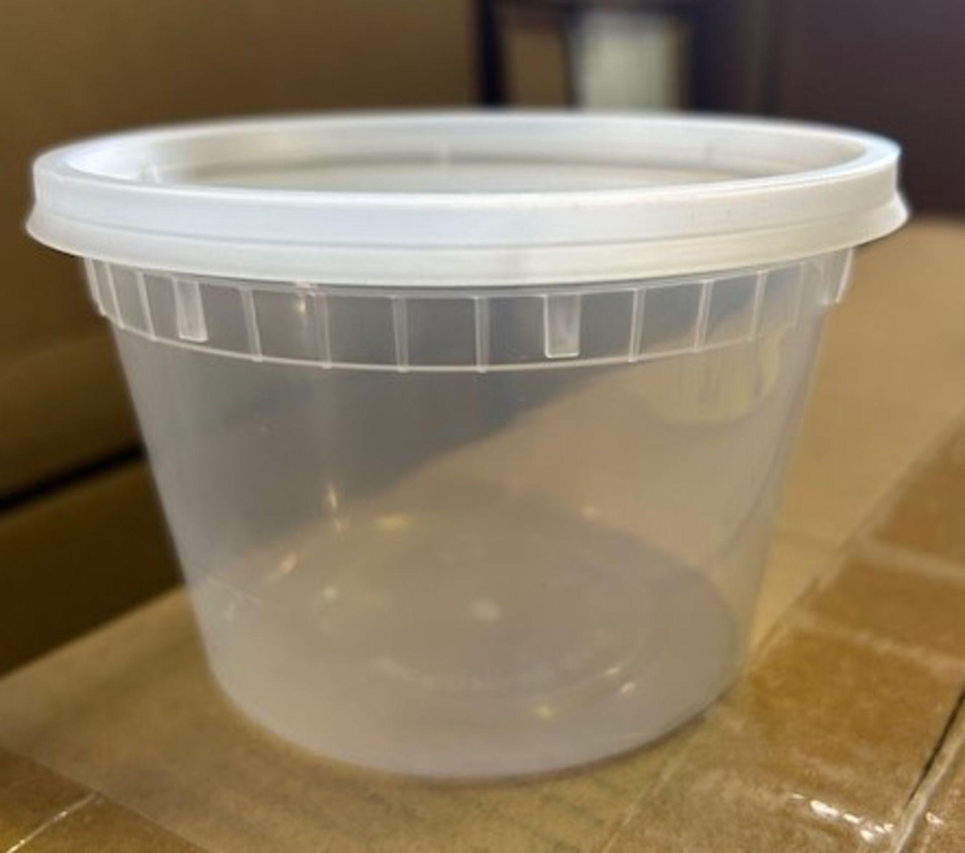 LOT - 16 Oz. Plastic Deli Container and Lids (1440 Sets)