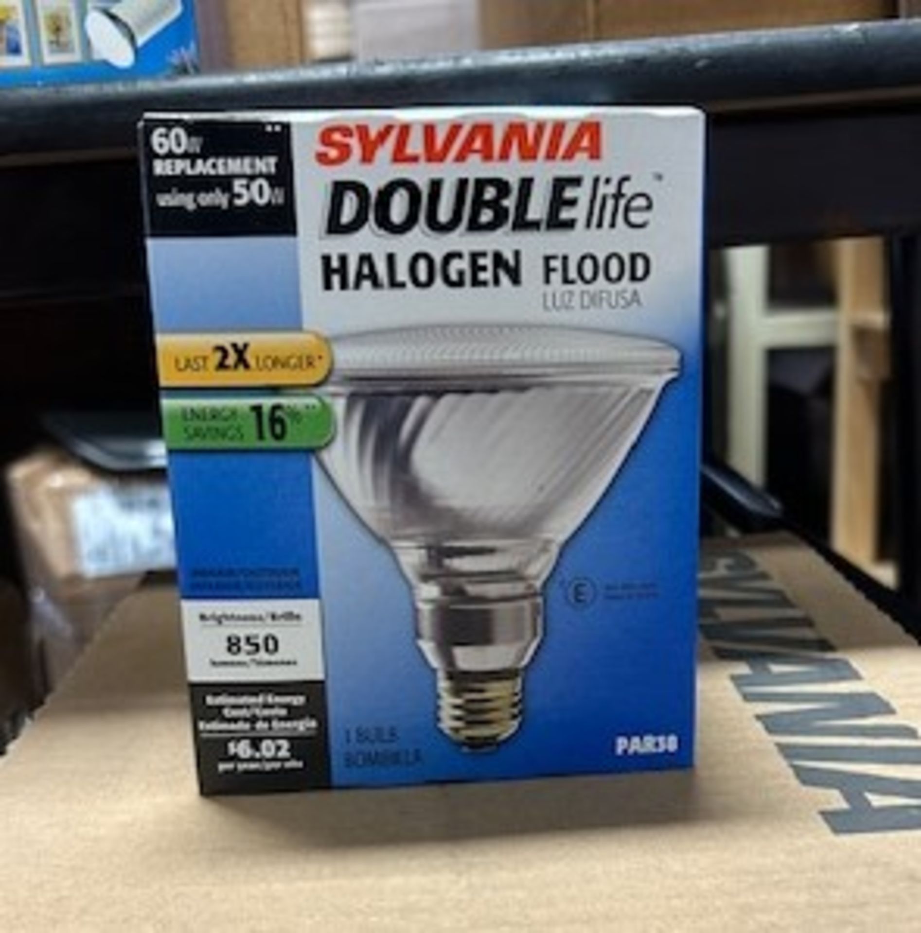 (30) Sylvania 50PAR38/HAL/IR/NFL25/DL 120V 60 Watt Halogen Flood Bulb