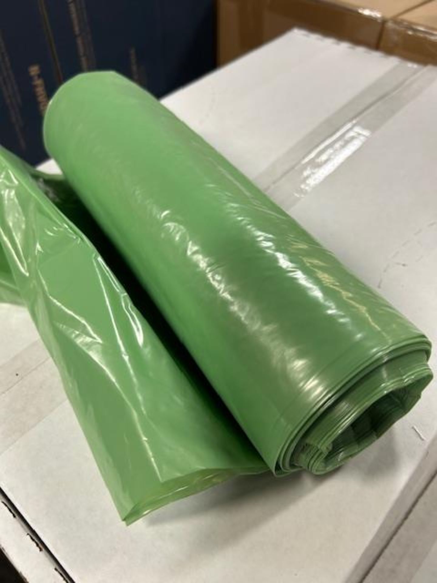 (11) Cases - 40 x 46 1.3 mil Green Garbage Liner (Pack 100)