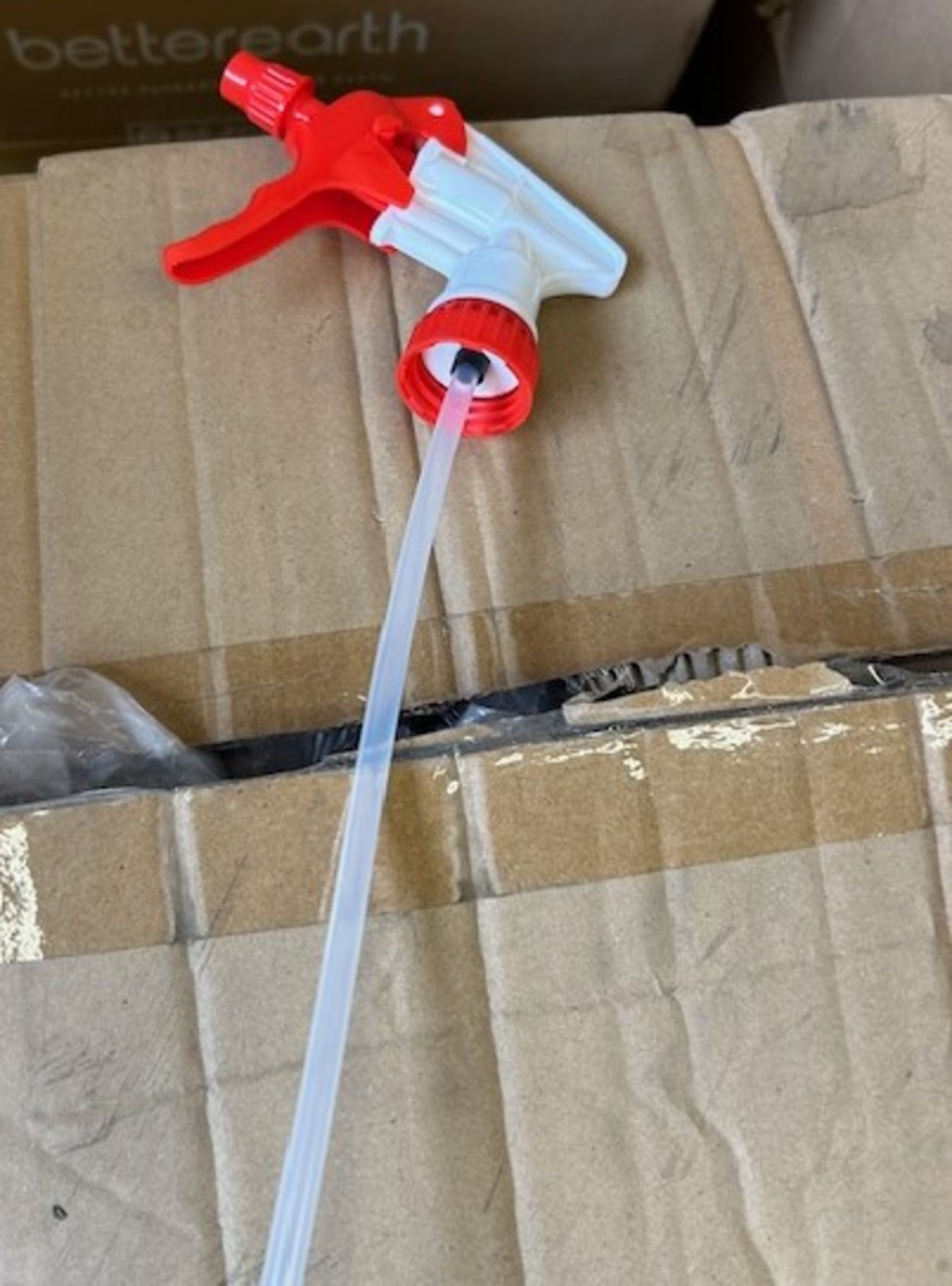 (2) Cases - 902RW9 9" Red and White Plastic Trigger Sprayer (Pack 200)