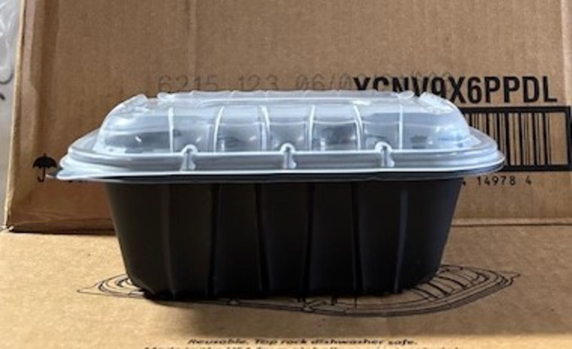 LOT - Pactiv YCNB9X632000 & YCNV9X6PPDL 32 Oz. Black Plastic Container and Lid (3000 Sets)