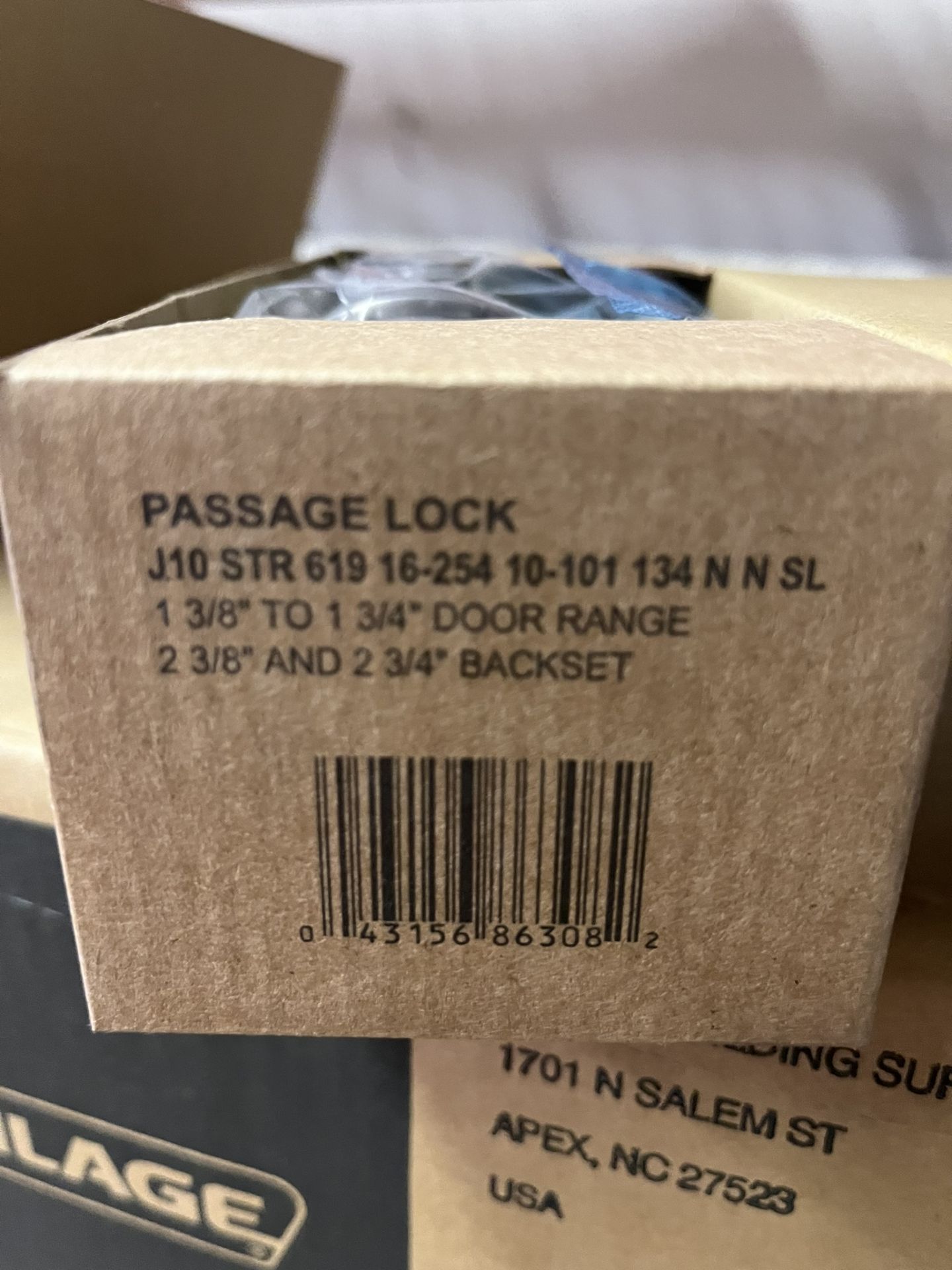 (24) SCHLAGE PASSAGE LOCKS 1 3/8" TO 1 3/4" DOOR RANGE; 2 3/8" AND 2 3/4" BACKSET - Image 3 of 3