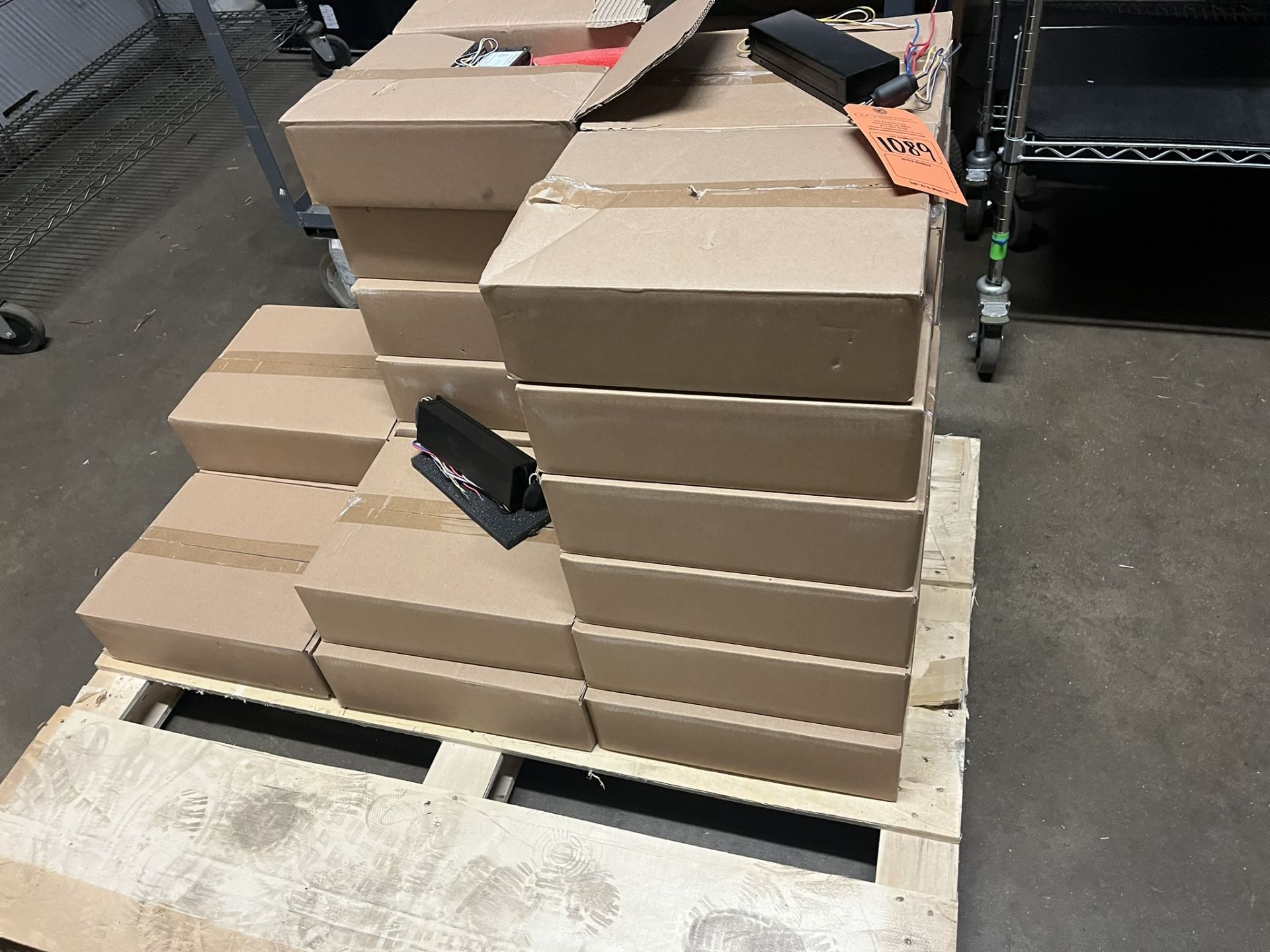 PALLET WITH APPROX (250) GE ULTRAMAX CONNECTED LED DRIVERS - Image 2 of 4