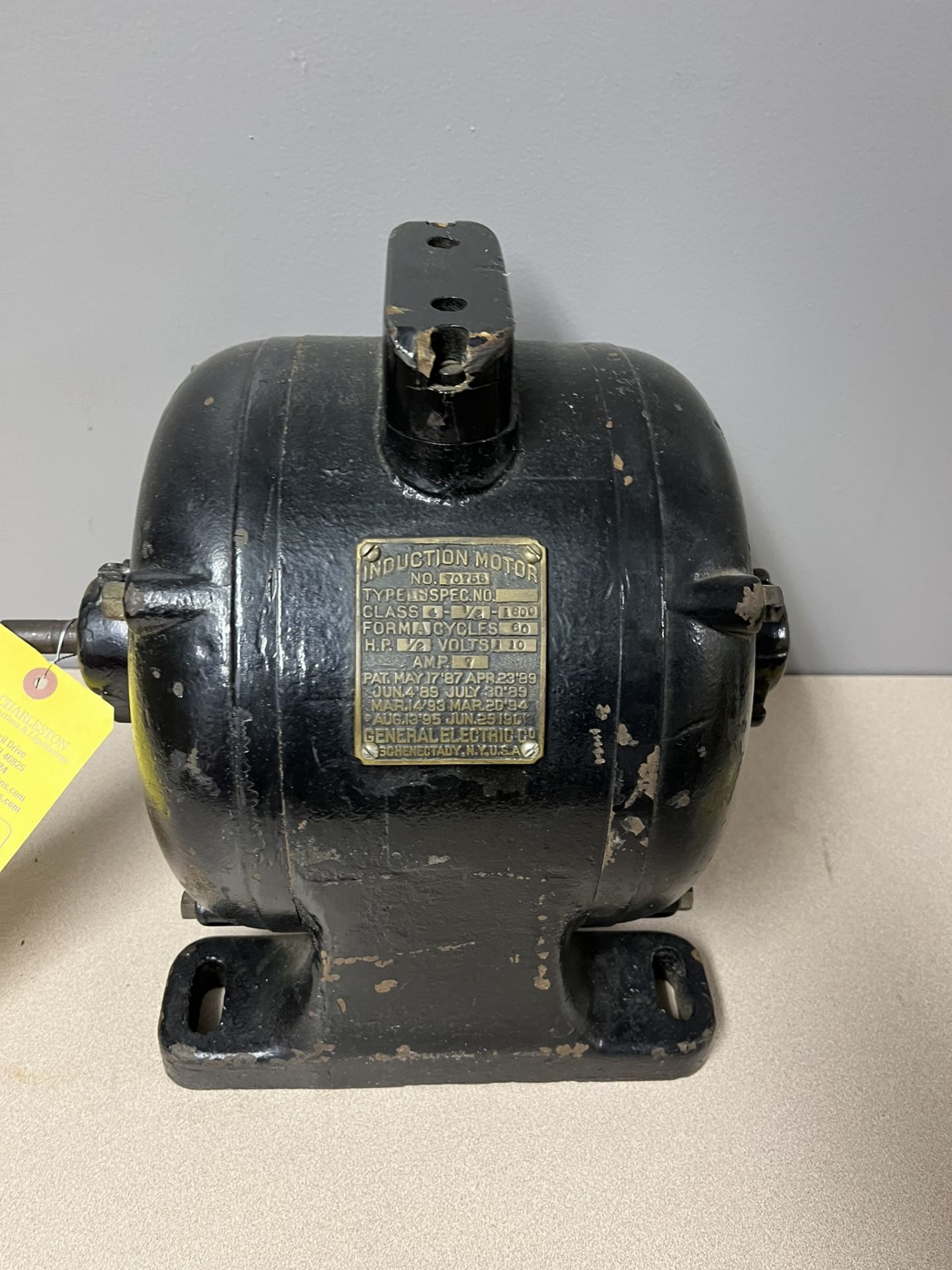 GENERAL ELECTRIC INDUCTION MOTOR TYPE IS; CLASS 4; 1/2 HP; 110 V