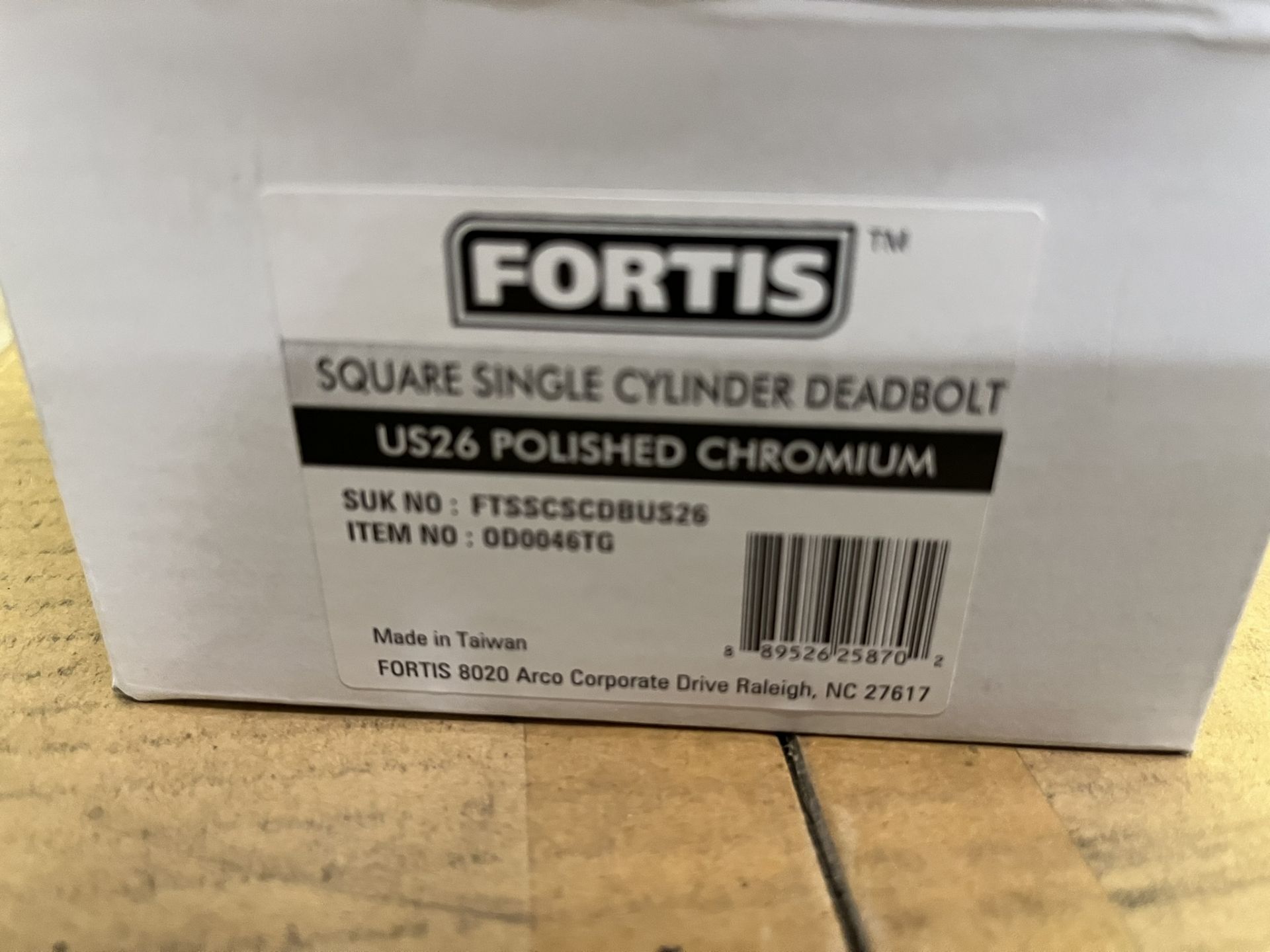 (12) FORTIS SQUARE SINGLE CYLINDER DEADBOLTS US26 POLISHED CHROMIUM - Image 2 of 3