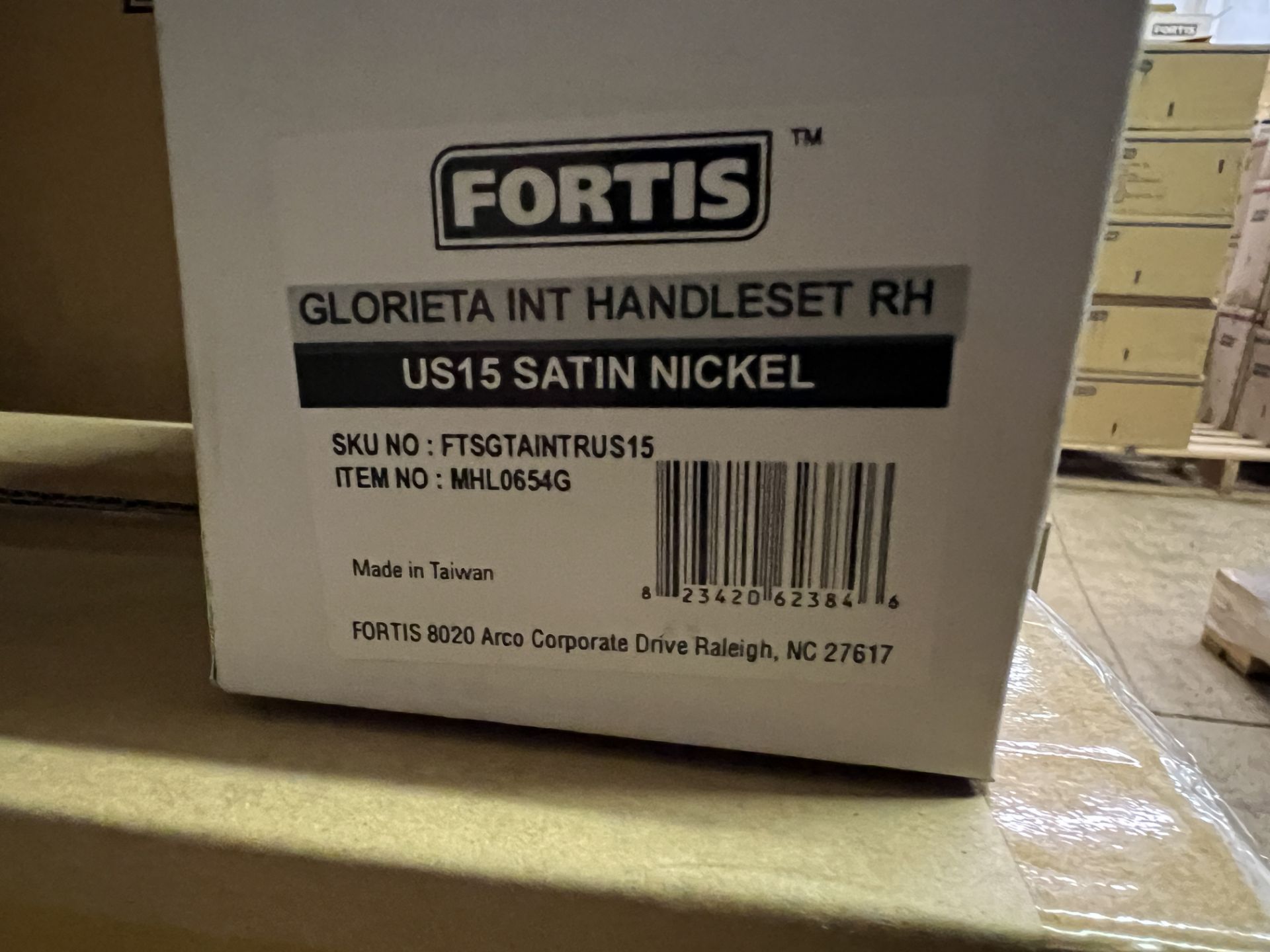 (10) FORTIS GLORIETTA INT HANDLESET RH US15 SATIN NICKEL - Image 3 of 3