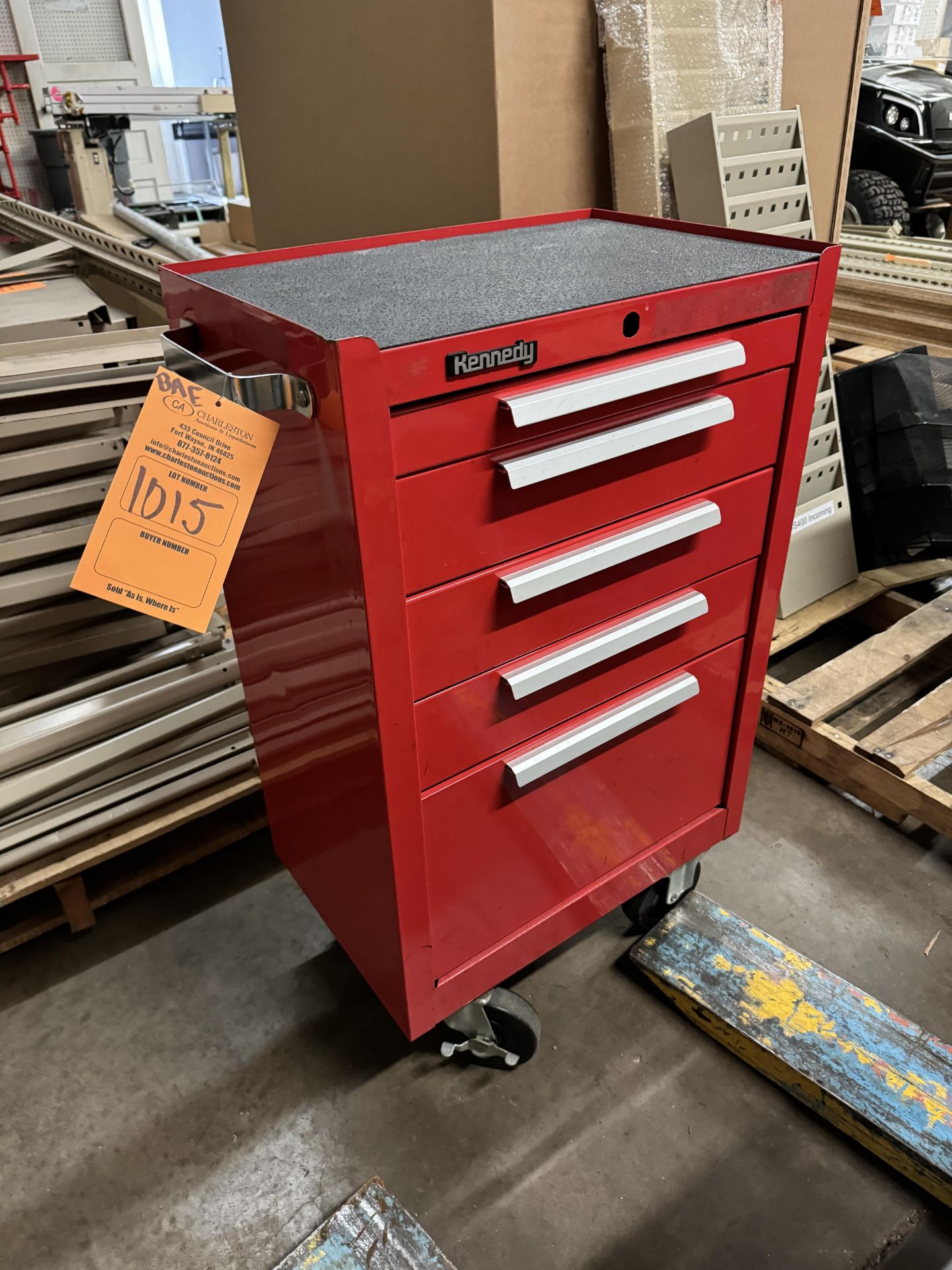 M KENNEDY MOBILE 5-DRAWER TOOLBOX