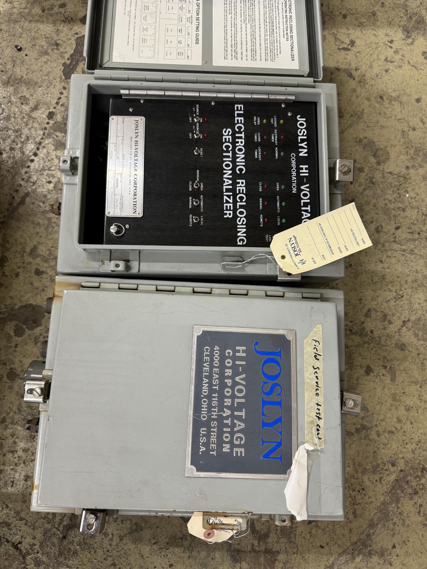 (2) JOSLYN HI-VOLTAGE ENCLOSURES WITH (2) JOSLYN HI-VOLTAGE ELECTRONIC RECLOSING SECTIONALIZERS