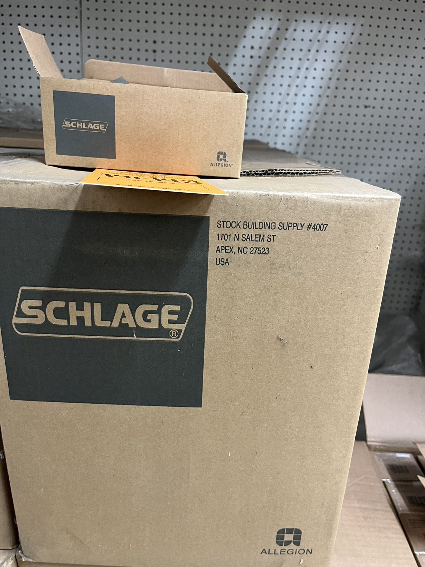 (24) SCHLAGE PRIVACY LOCKS 1 3/8" TO 1 3/4" DOOR RANGE; 2 3/8" TO 2 3/4" BACKSET - Image 3 of 3