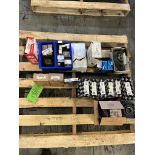 PALLET WITH VARIOUS MCGILL; DC; DODGE BEARINGS AND OIL SEALS