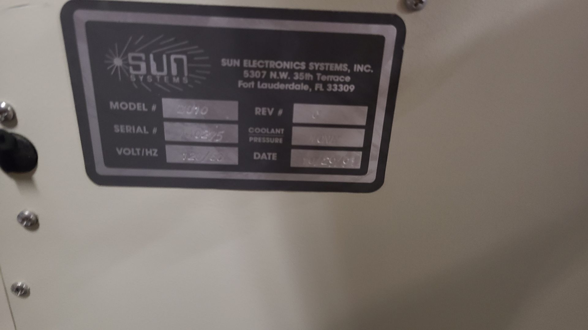 SUN SYSTEMS TEMPERATURE TEST CHAMBER MODEL # EC10 SERIAL # AA0275 - Image 5 of 6