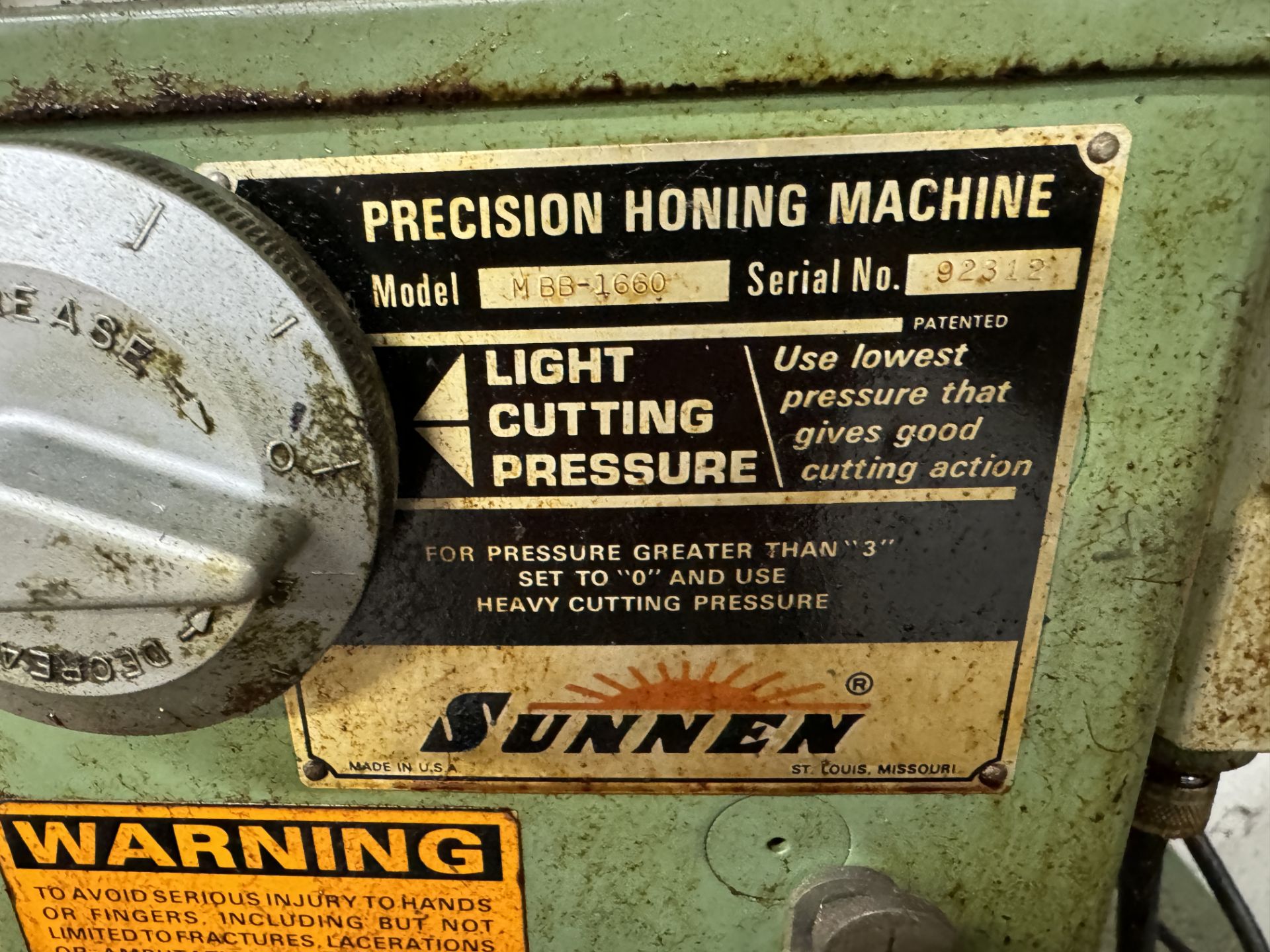 SUNNEN PRECISION HONE MACHINE MODEL # MBB-1660 SERIAL # 92312 - Image 3 of 4