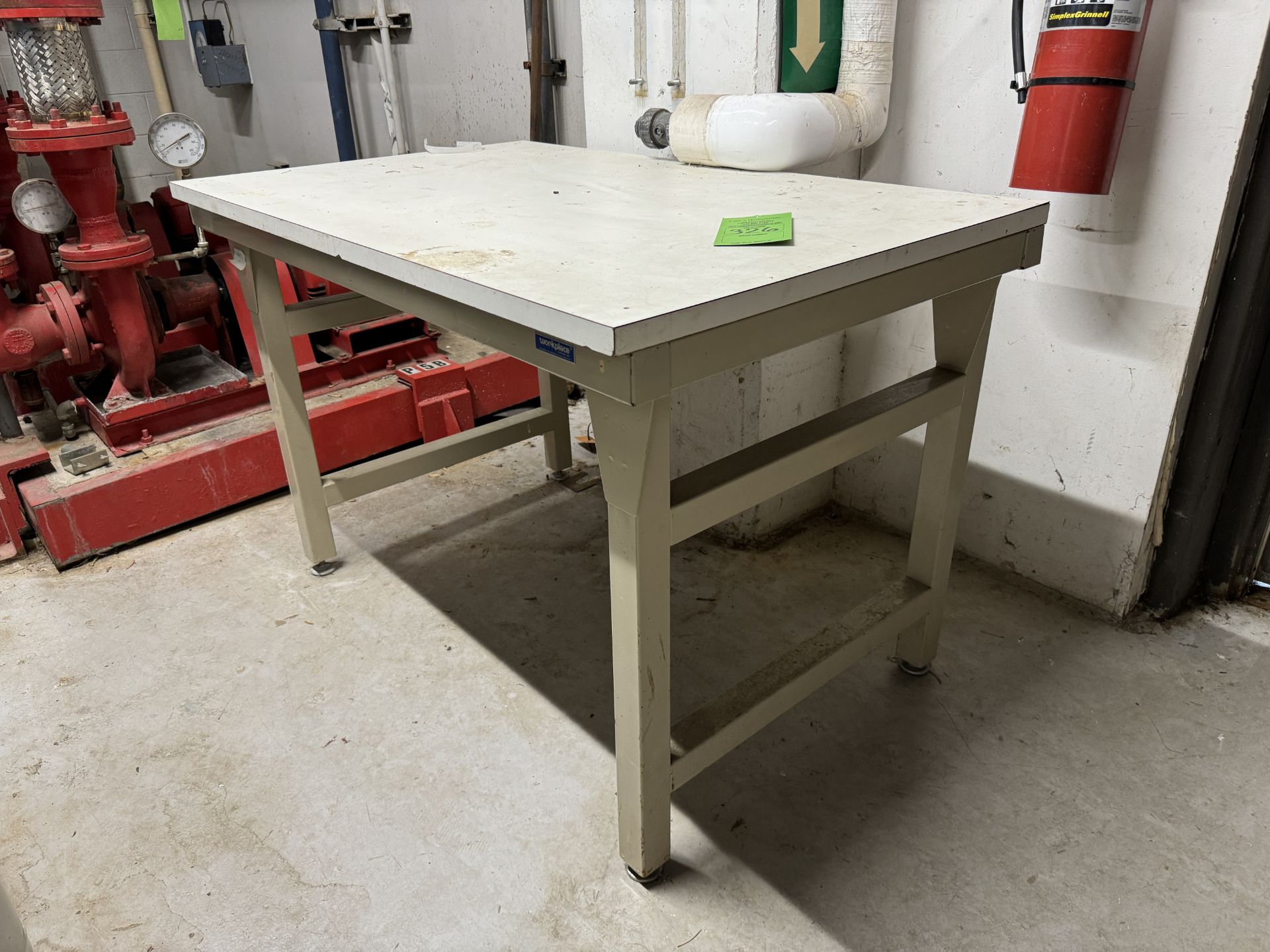 WOOD TOP WORK TABLE (ZONE 5)