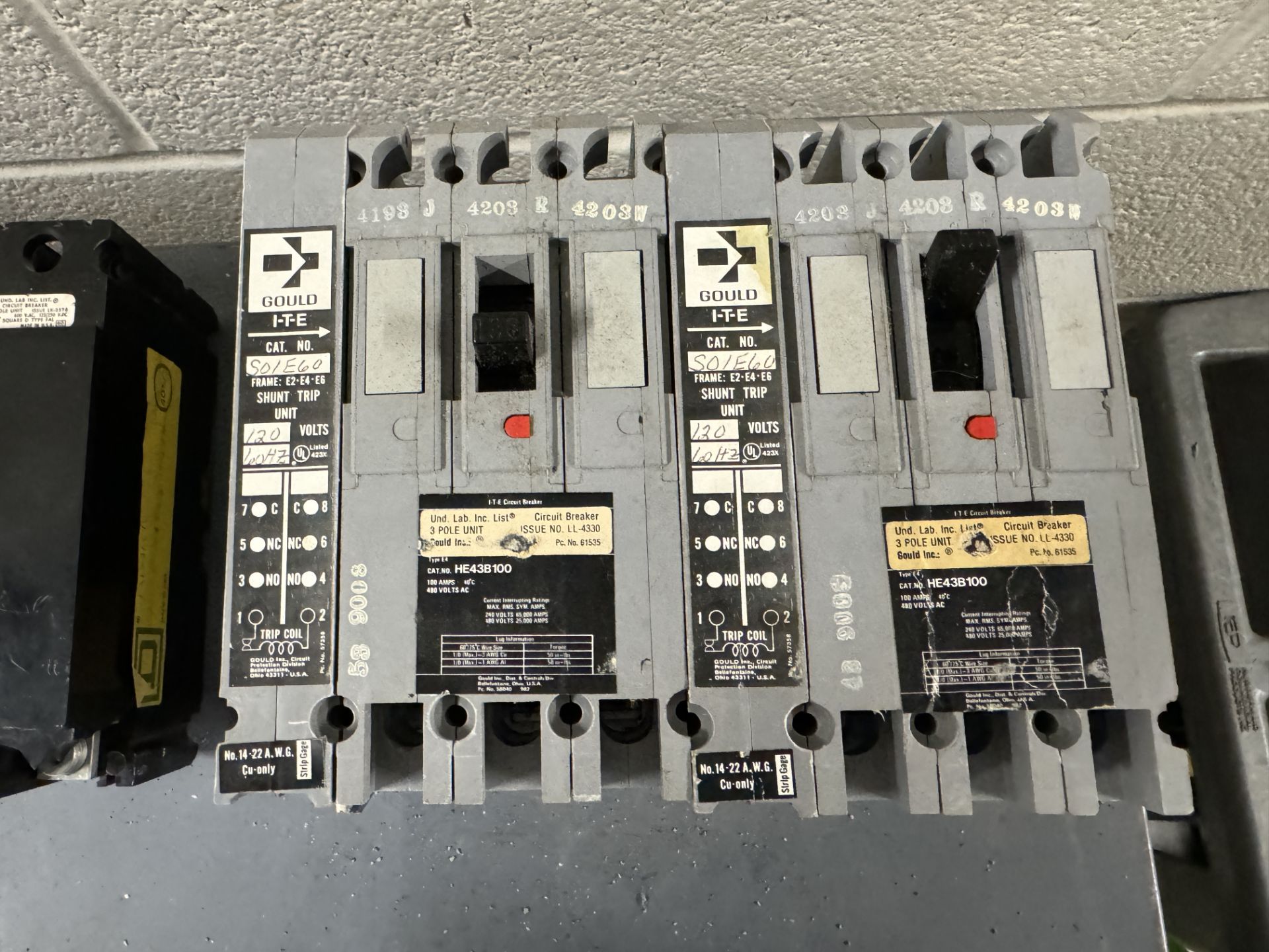 VARIOUS SQUARE D; SIEMENS; WESTINGHOUSE; SENTRON; GOULD CIRCUIT BREAKERS (ZONE 5) - Image 5 of 9