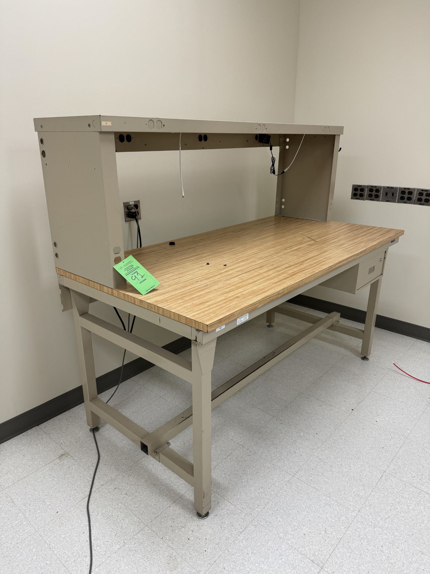 WORKPLACE ESD WORKSTATION (ZONE 3) - Image 2 of 2