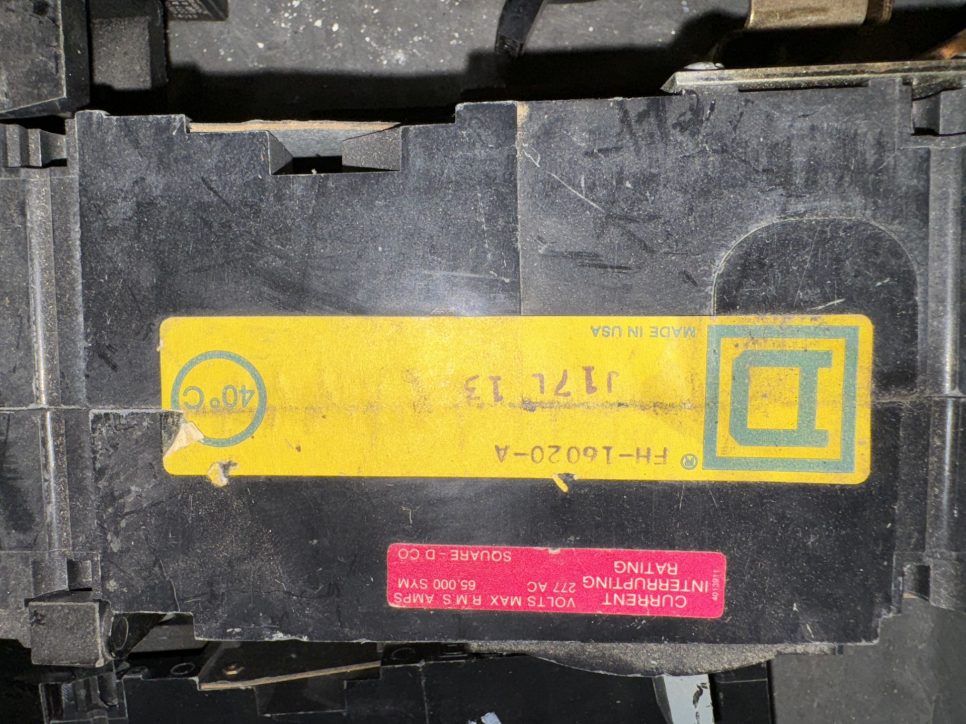 (32) SQUARE D 1-POLE CIRCUIT BREAKERS MODEL # FH-16020; 20 A (ZONE 5) - Image 5 of 5