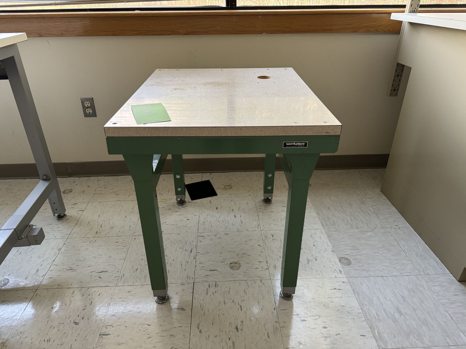 WORKPLACE LAB WORK TABLE (ZONE 1)