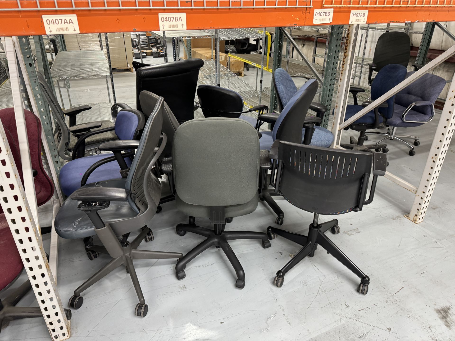 (9) OFFICE CHAIRS - Image 2 of 2