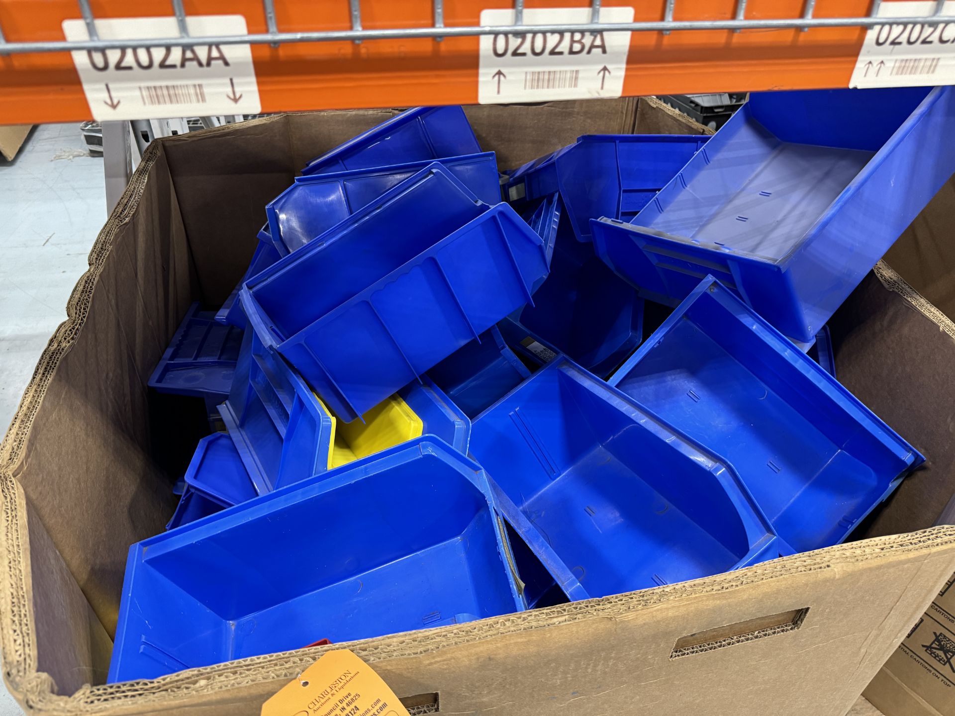 CRATE OF MISC PLASTIC BINS - Image 2 of 2
