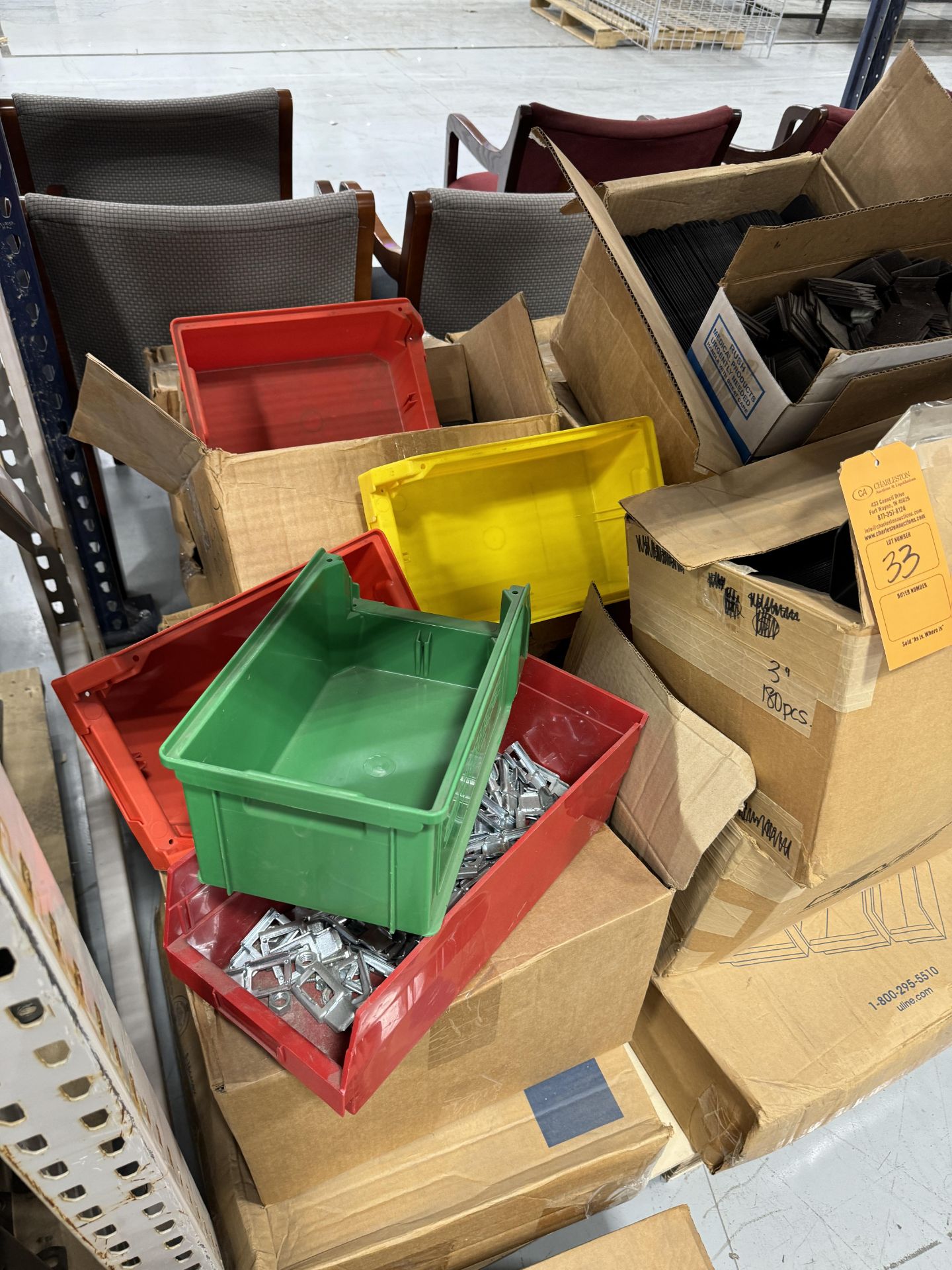 PALLET OF MISC PLASTIC BINS; MAGNETS; PLASTIC DIVIDERS - Image 2 of 2