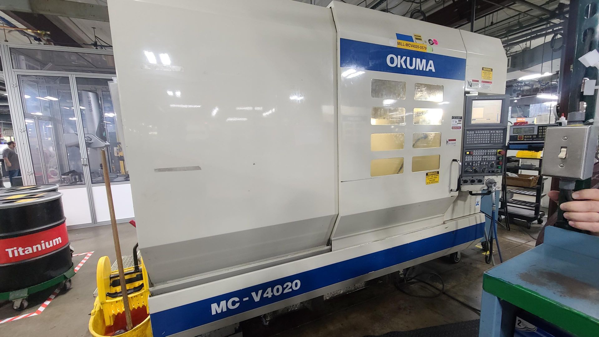 OKUMA MC-V4020 VERTICAL MACHINING CENTER; TABLE SIZE: 48X20; MAX LOAD: 1500 LB; SPINDLE TO TABLE: - Image 3 of 5