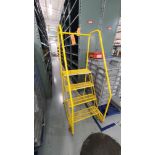 4' ULINE STEP LADDER