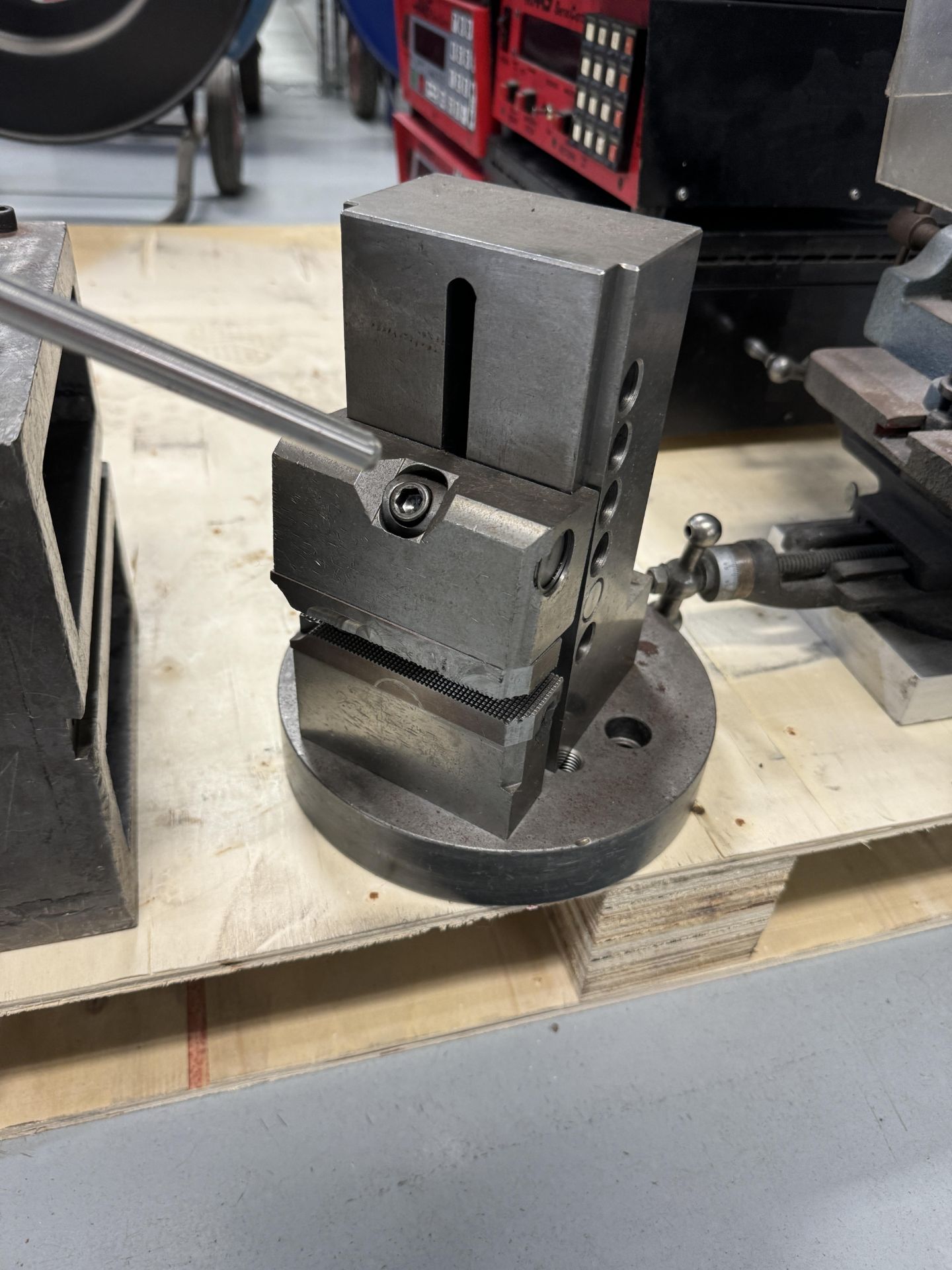 CUSTOM GRIDNING FIXTURE WITH VISE AND (2) CLAMPING FIXTURES - Image 4 of 5
