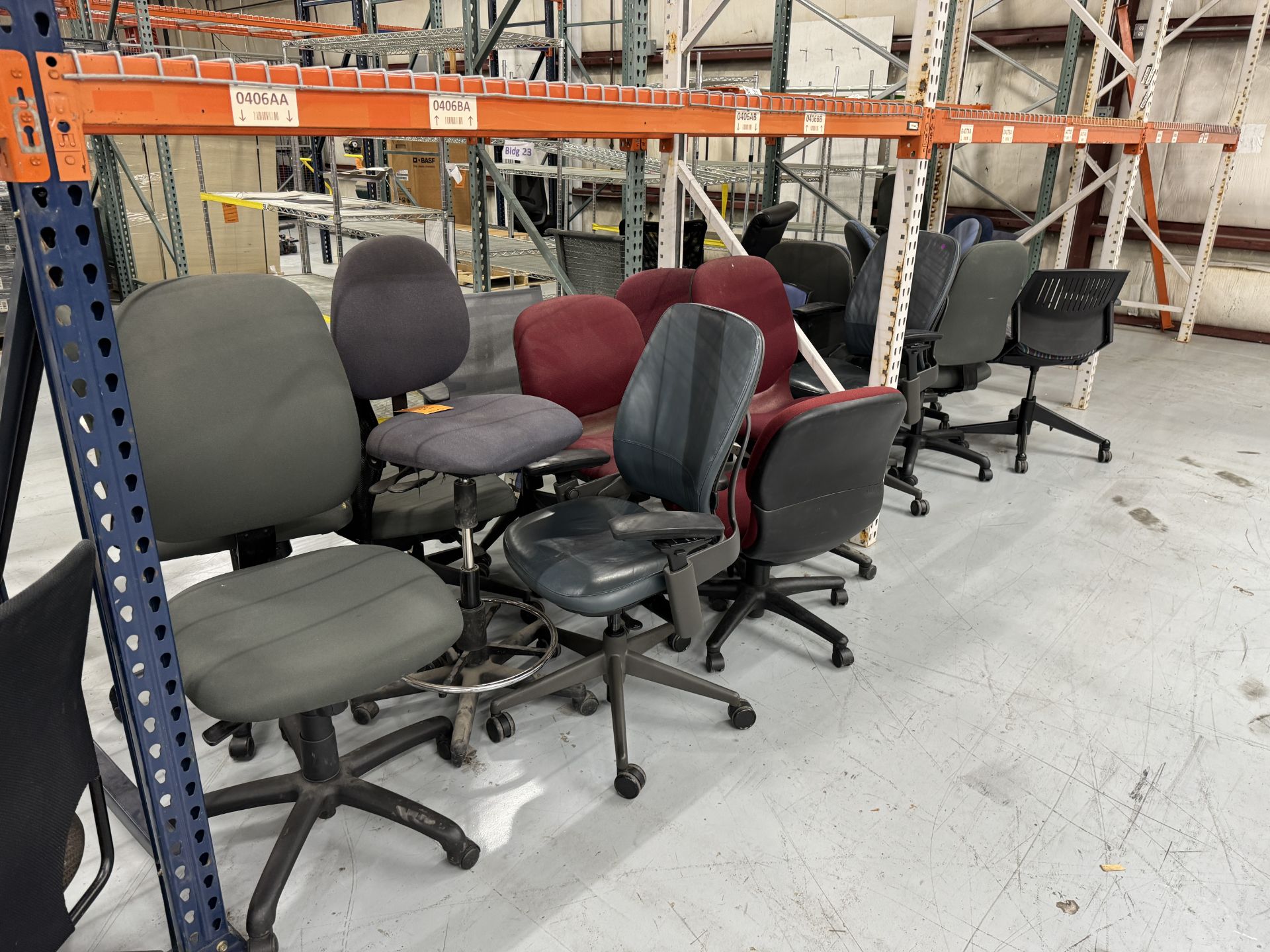 (9) OFFICE CHAIRS