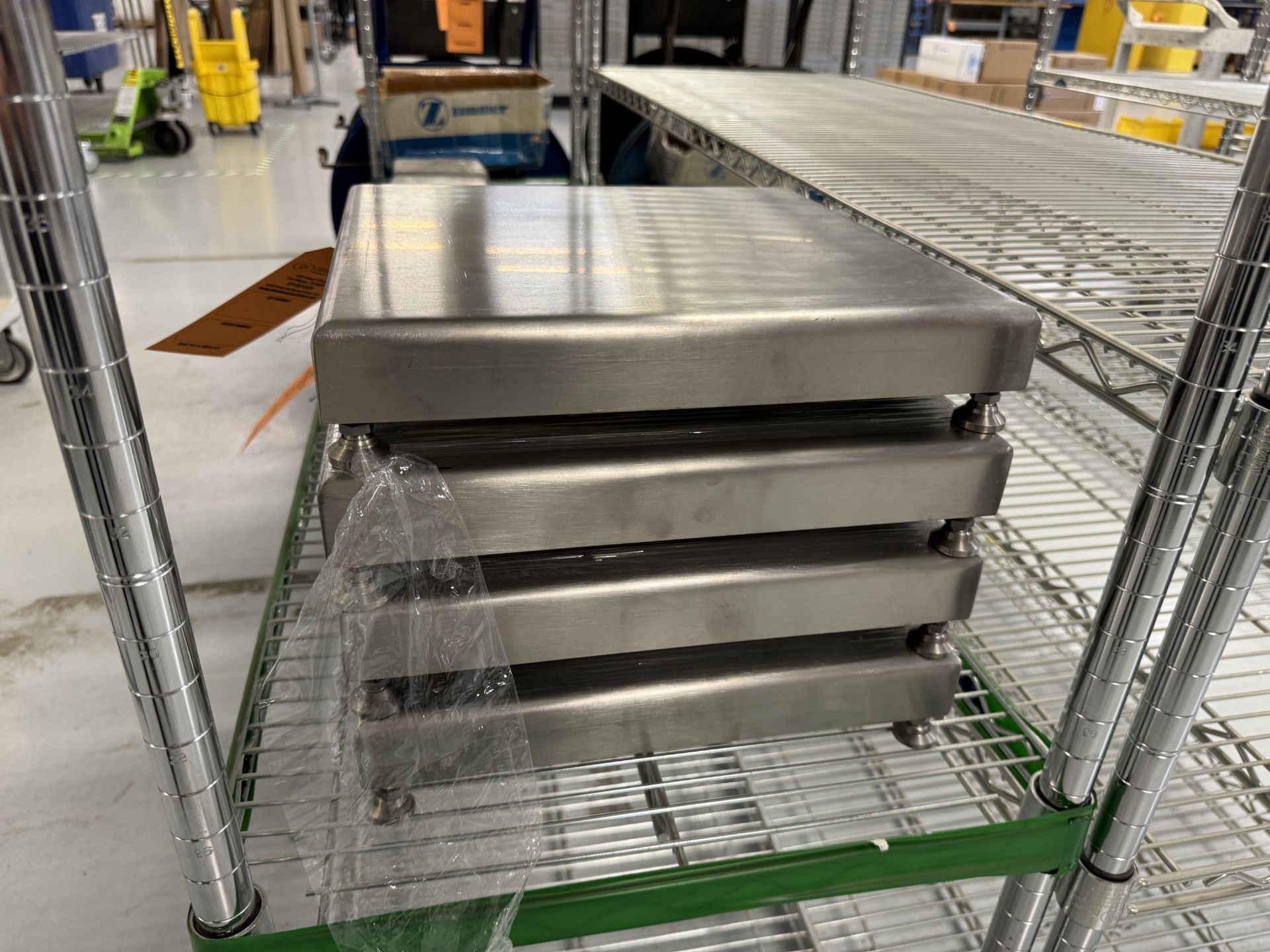 (4) 12"X12" STAINLESS STEEL PLATFORM - Image 2 of 2