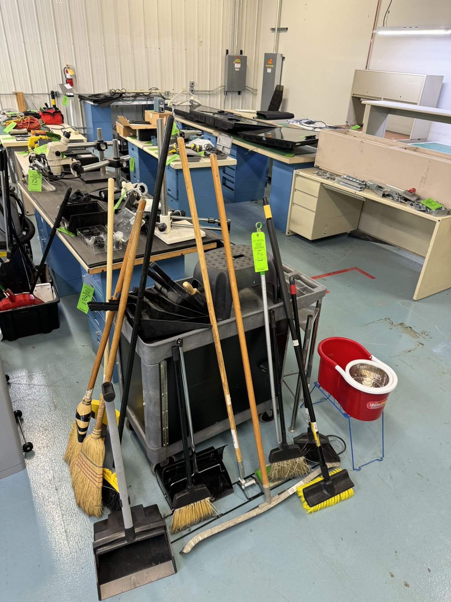 CART WITH BROOMS; MOPS; DUST PANS
