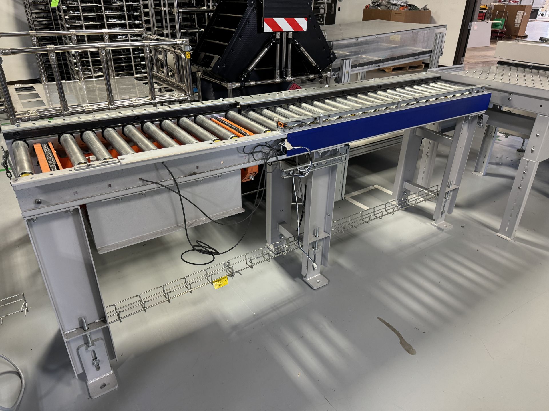 (3) BASTIAN POWERED CONVEYOR; (1) BALL TRANSFER CONVEYOR - Image 3 of 4