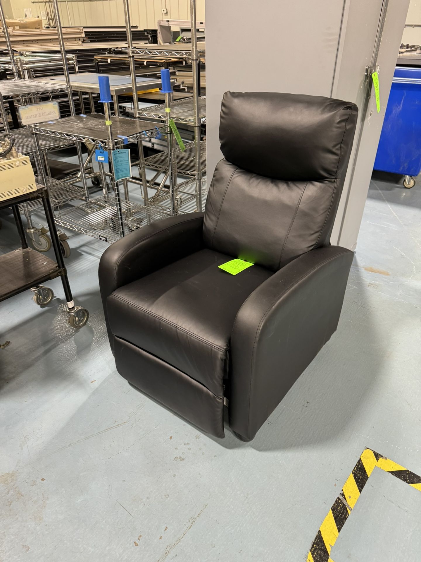 RECLINING RECEPTION CHAIR - Image 2 of 2