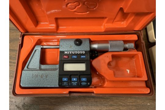 (1) MITUTOYO DIGITAL MICROMETER NO. 293-311 0-1"; (1) MITUTOYO DIGITAL UNIMIKE MICROMETER NO. 317- - Image 2 of 3